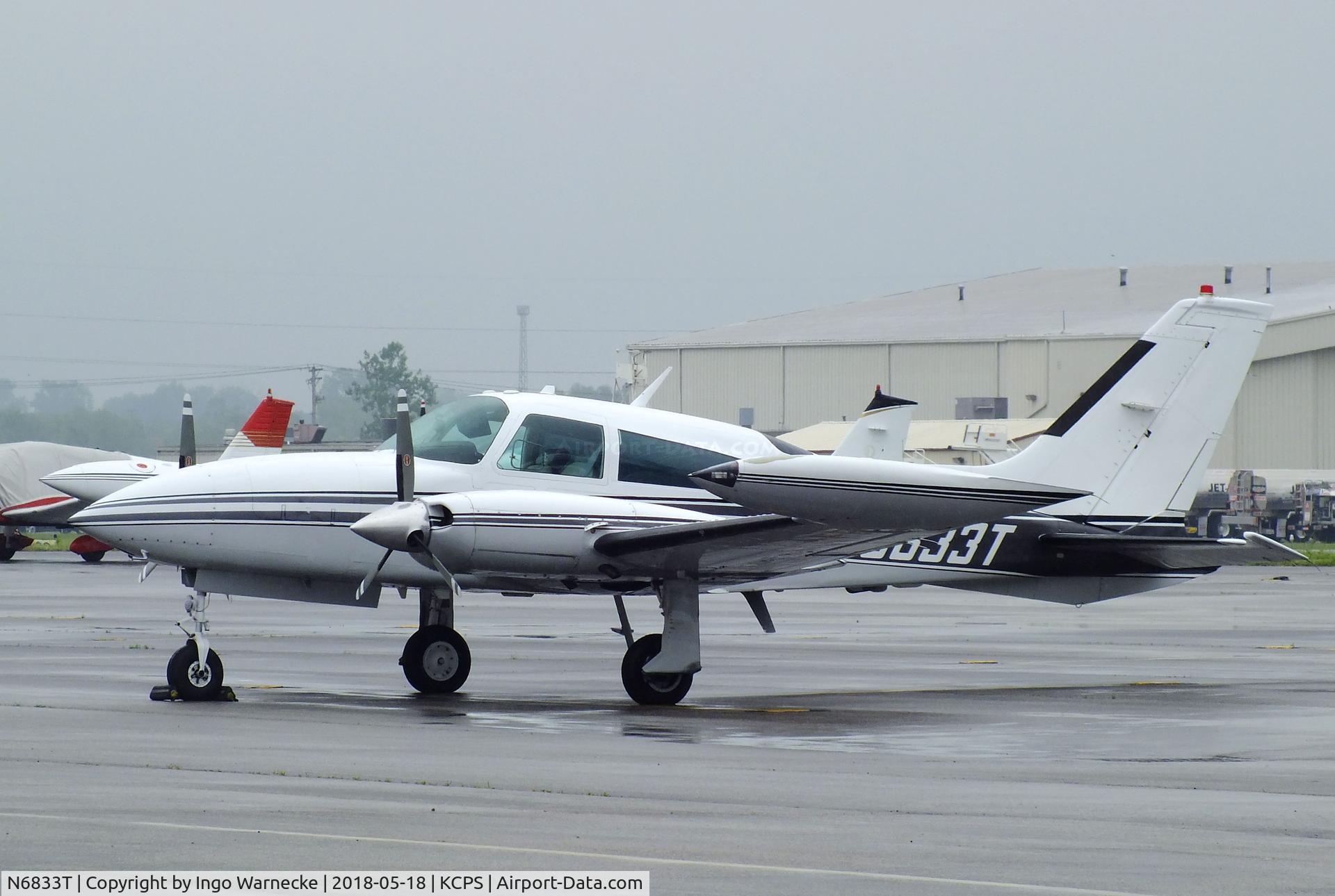 N6833T, 1981 Cessna 310R C/N 310R2128, Cessna 310R at the St. Louis Downtown Airport, Cahokia IL