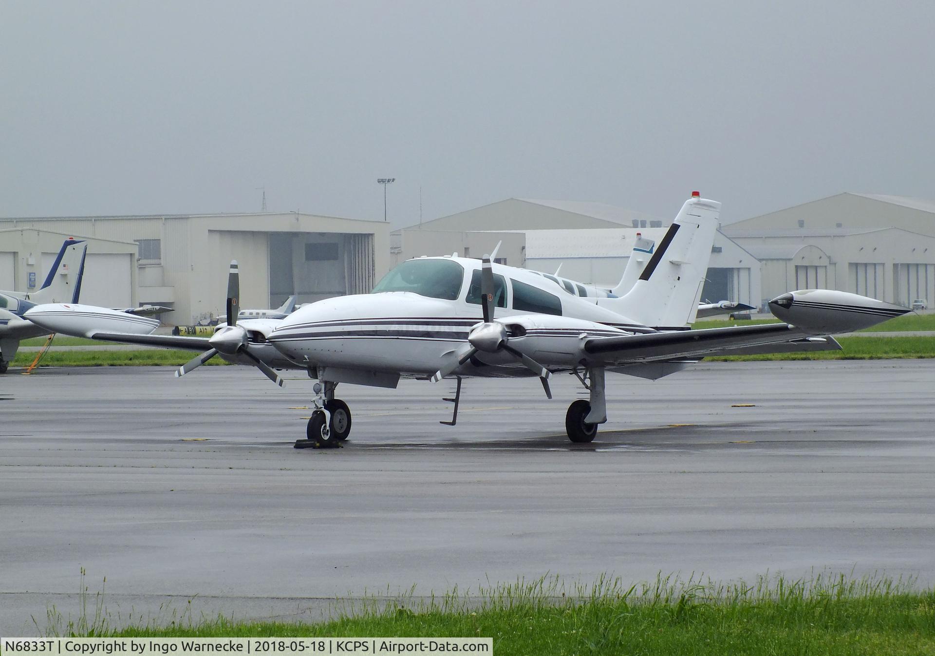 N6833T, 1981 Cessna 310R C/N 310R2128, Cessna 310R at the St. Louis Downtown Airport, Cahokia IL