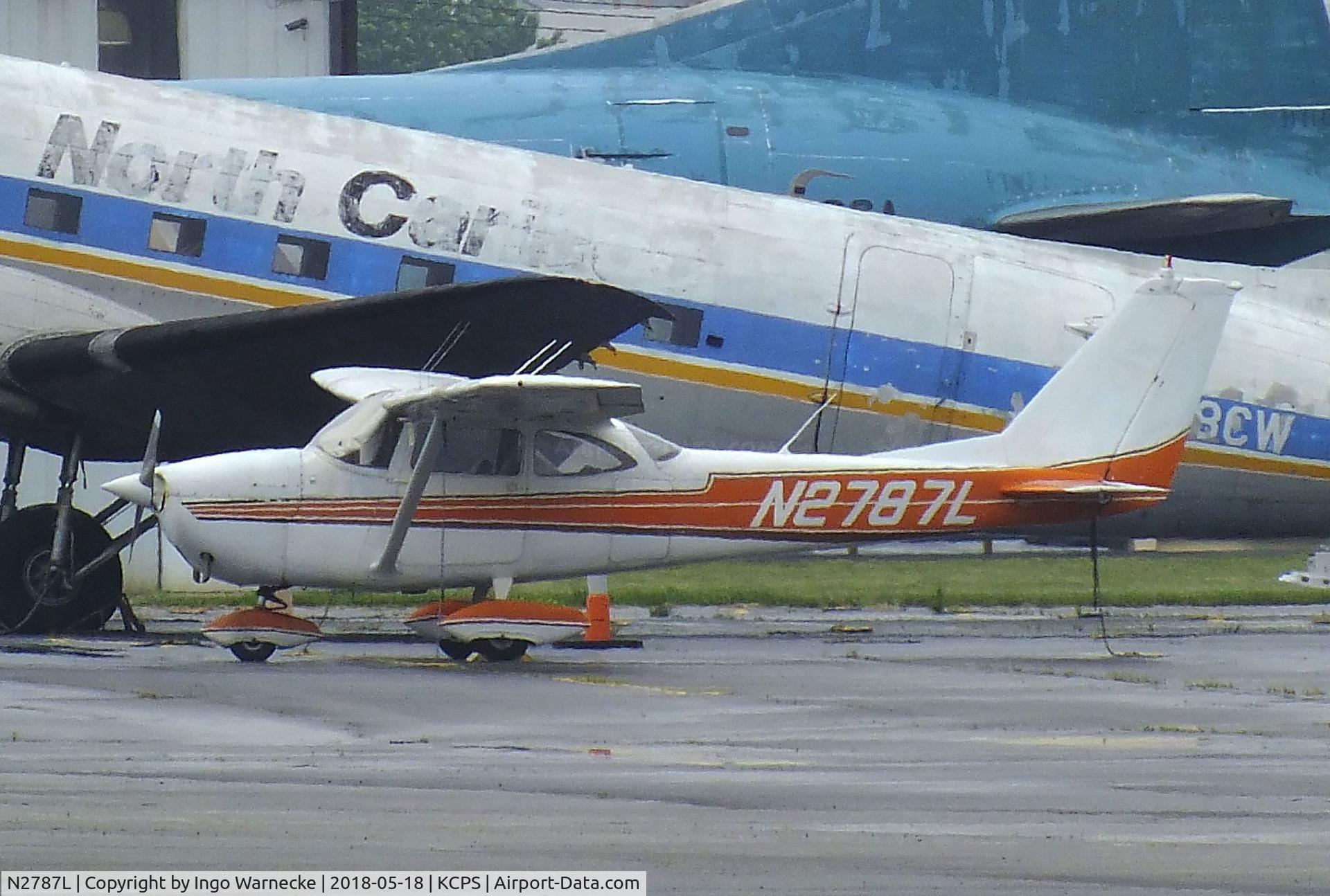 N2787L, 1967 Cessna 172H C/N 17255987, Cessna 172H at the St. Louis Downtown Airport, Cahokia IL