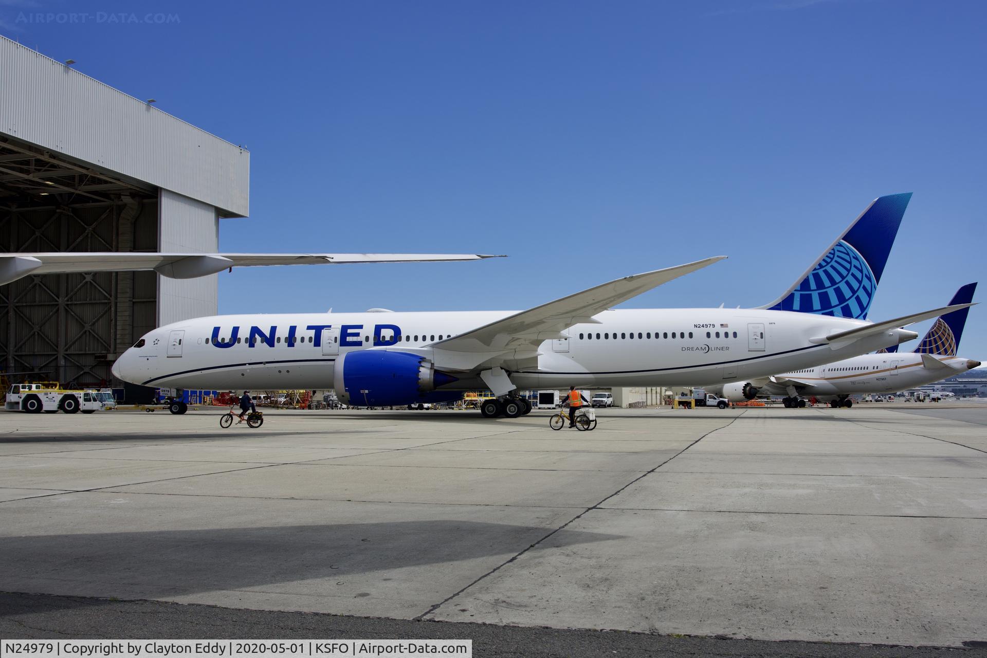 N24979, 2020 Boeing 787-9 Dreamliner C/N 55141, Brand new plane off to storage, due to virus. SFO 2020.