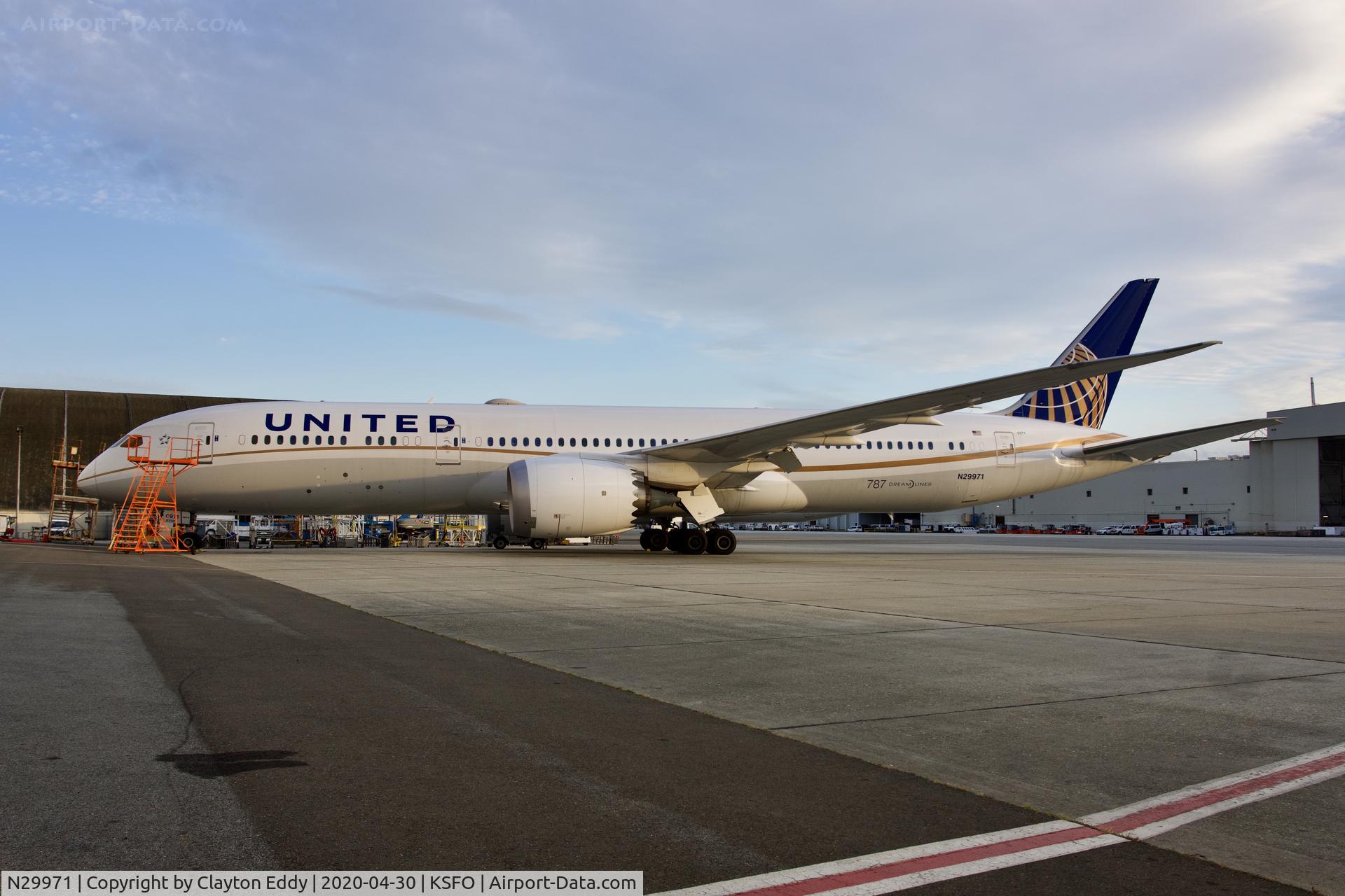 N29971, 2017 Boeing 787-9 Dreamliner Dreamliner C/N 60147, SFO 2020.