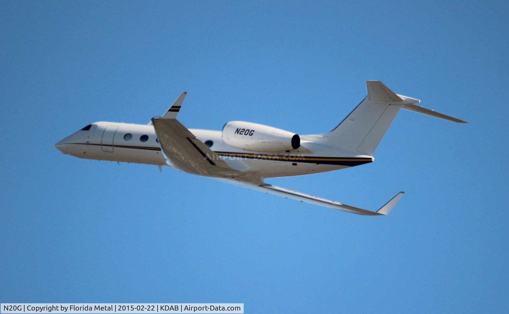 N20G, Gulfstream Aerospace GIV-X (G450) C/N 4212, DAB 2015