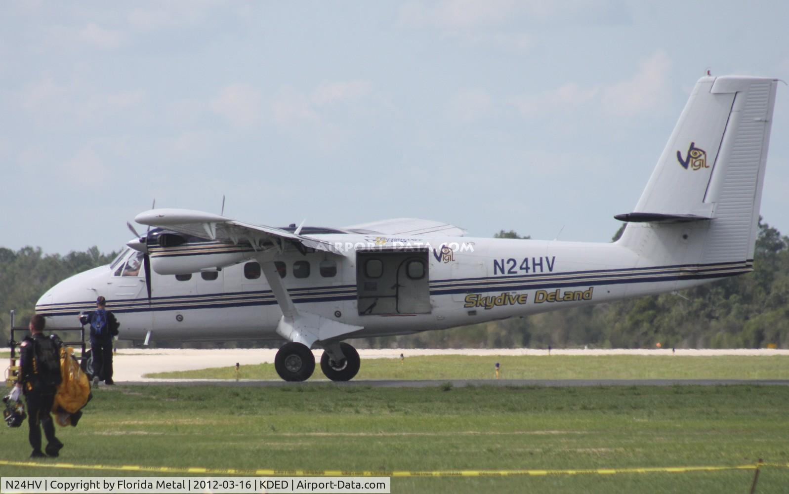 N24HV, 1968 De Havilland Canada DHC-6-100 Twin Otter C/N 109, Skydive Deland