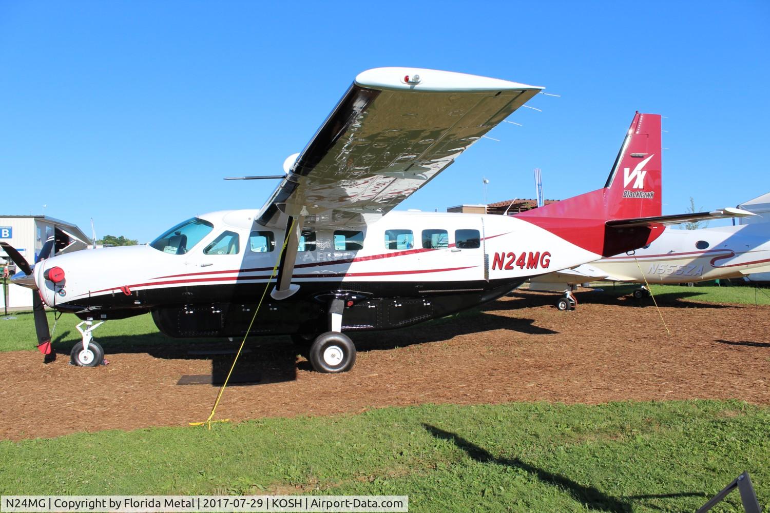 N24MG, 2000 Cessna 208B Grand Caravan C/N 208B0850, Air Venture 2017