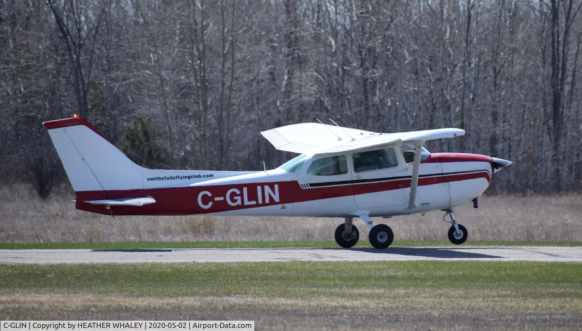 C-GLIN, 1975 Cessna 172M C/N 172-63898, Taking flight