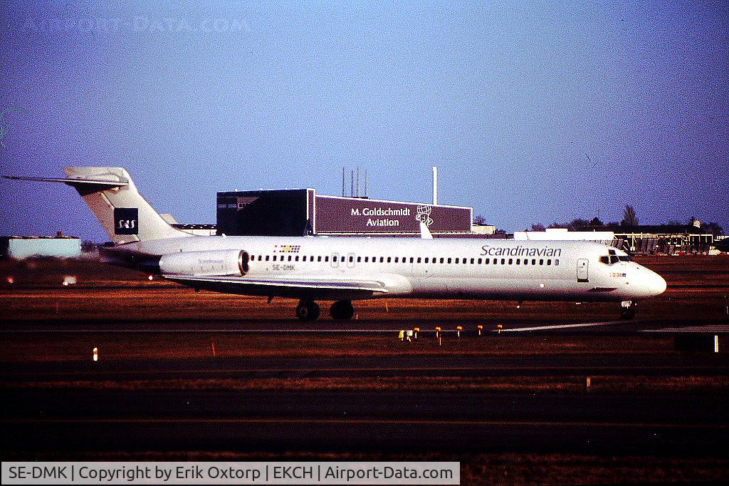 SE-DMK, 1991 McDonnell Douglas MD-87 (DC-9-87) C/N 53337, SE-DMK (in non standard c/s) taking off rw 22R