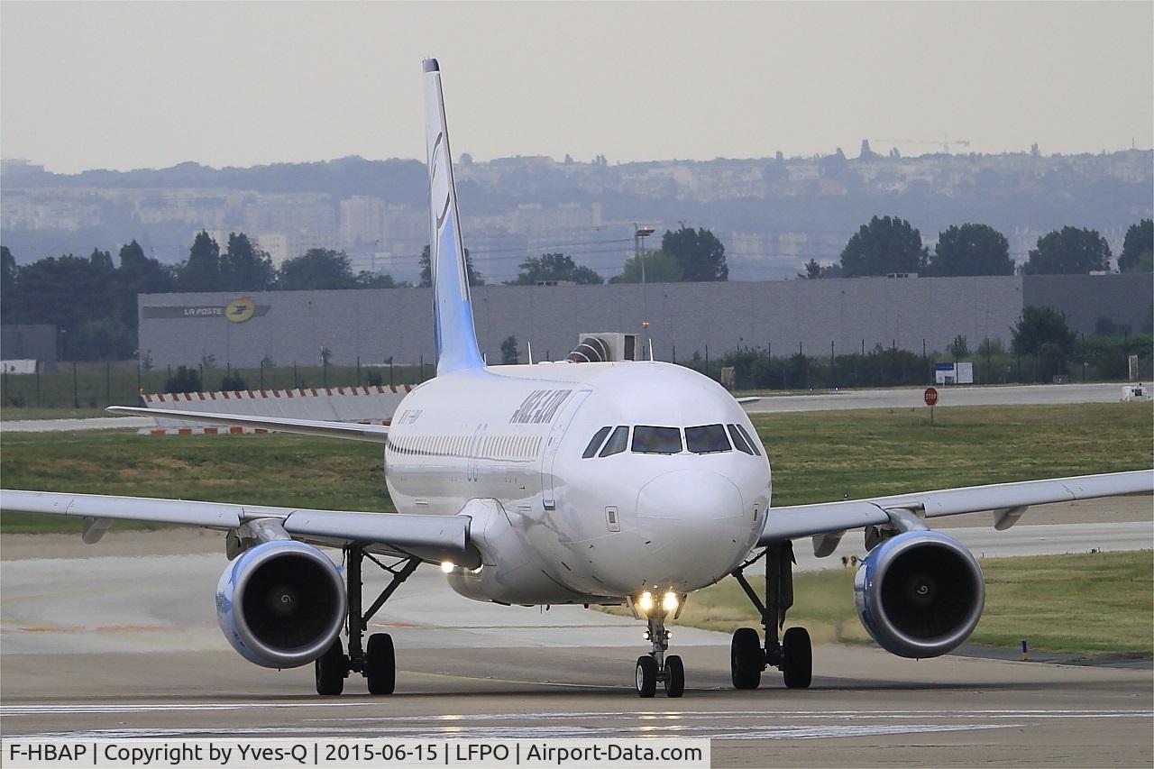 F-HBAP, 2011 Airbus A320-214 C/N 4675, Airbus A320-214, Lining up rwy 08, Paris-Orly Airport (LFPO-ORY)