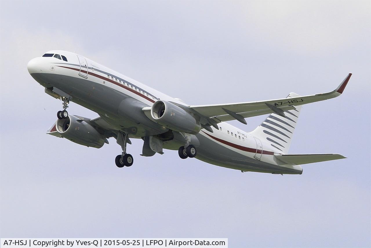 A7-HSJ, 2012 Airbus A320-214(CJ) Prestige C/N 5255, Airbus A320-232(CJ) Prestige, Take off rwy 24, Paris-Orly airport (LFPO-ORY)