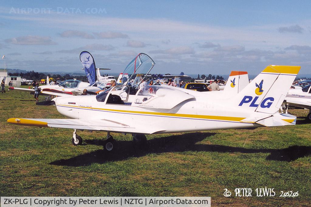 ZK-PLG, Alpi Aviation Pioneer 300 C/N ALPI 67, C R Holmes, Te Awamutu - 2004