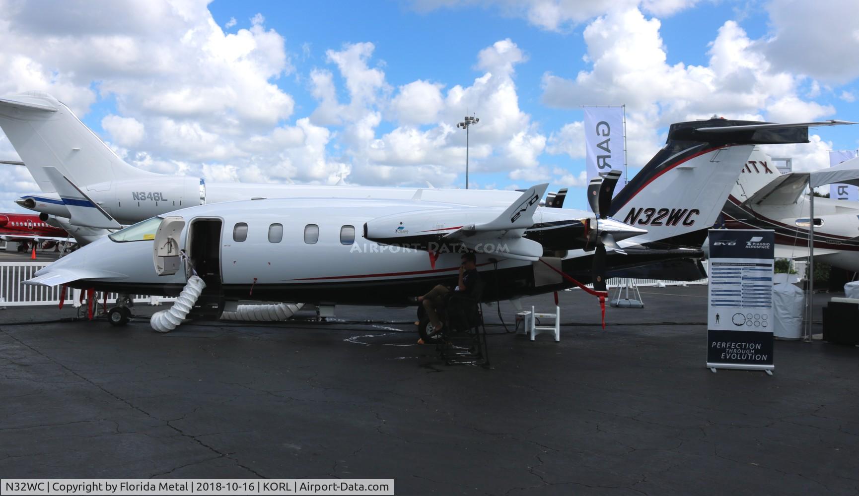 N32WC, 2017 Piaggio P-180 Avanti C/N 3009, NBAA 2018