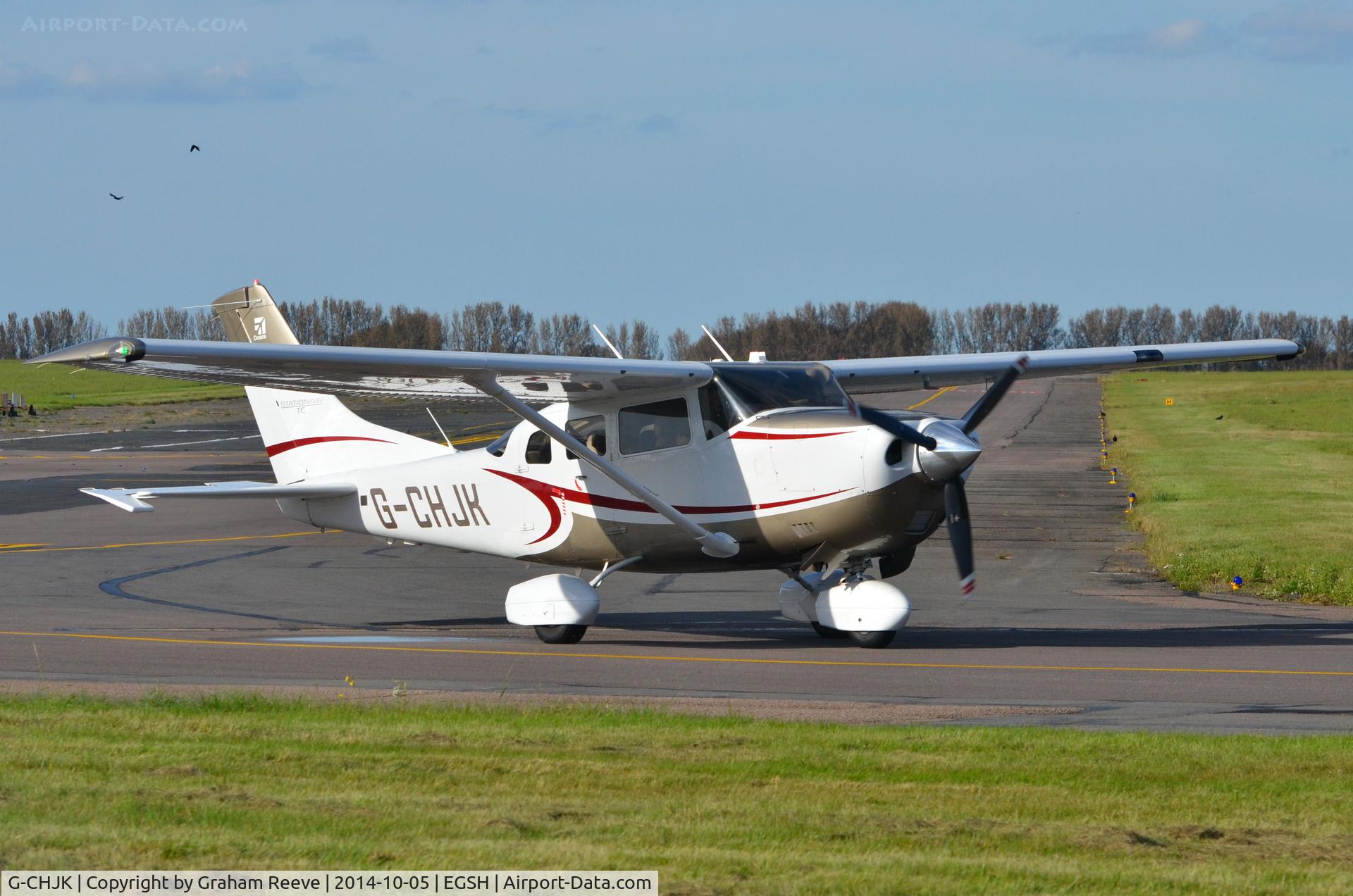 G-CHJK, 2009 Cessna T206H Turbo Stationair C/N T20608910, Departing from Norwich.