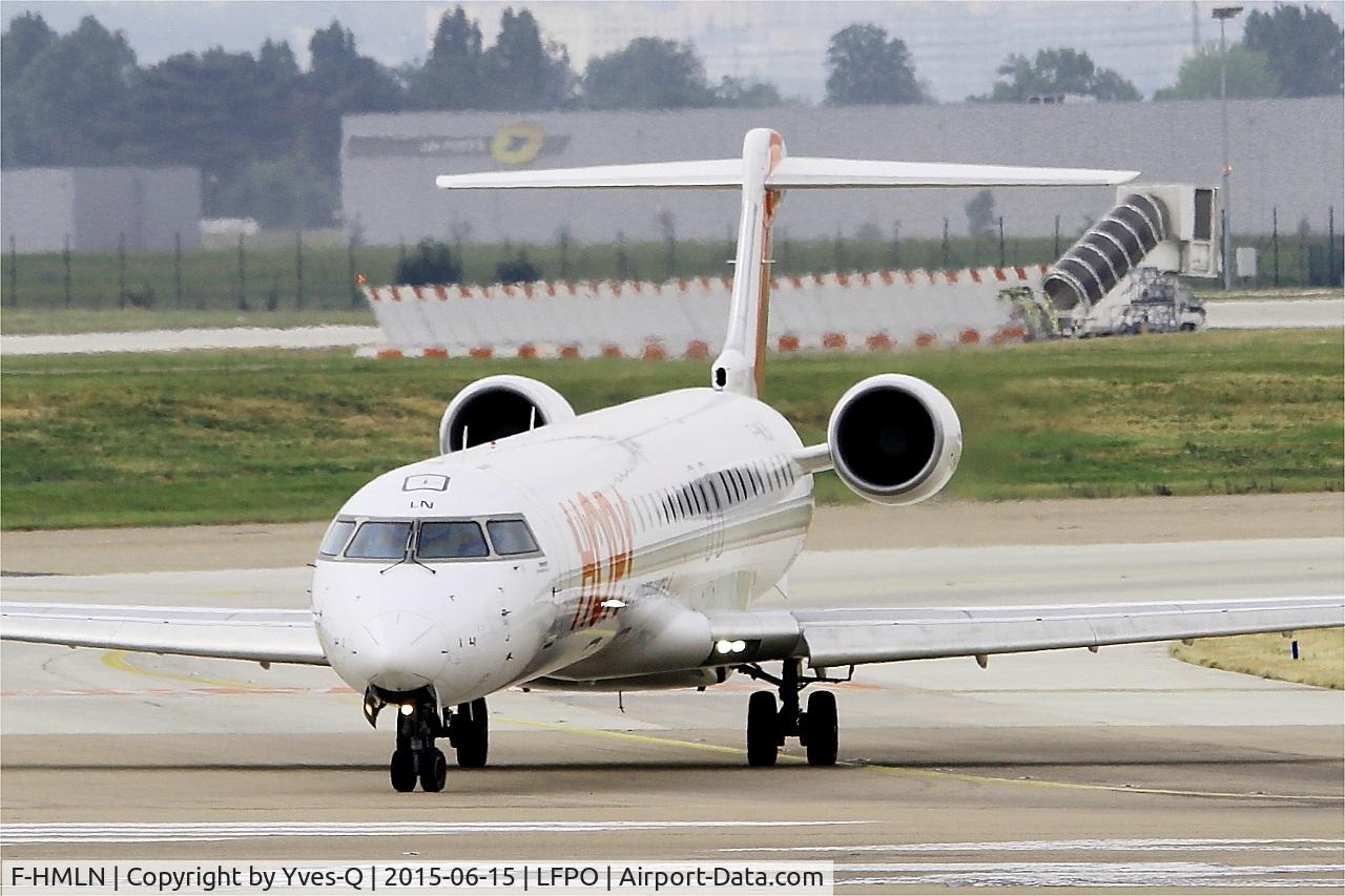 F-HMLN, 2012 Bombardier CRJ-1000EL NG (CL-600-2E25) C/N 19024, Bombardier CRJ-1000EL NG, Lining up rwy 08, Paris-Orly airport (LFPO-ORY)
