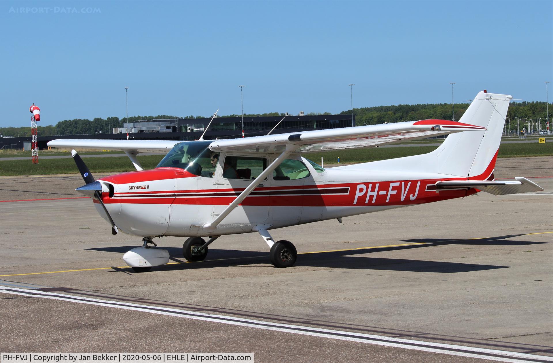 PH-FVJ, Reims F172P Skyhawk C/N F17202143, Lelystad Airport