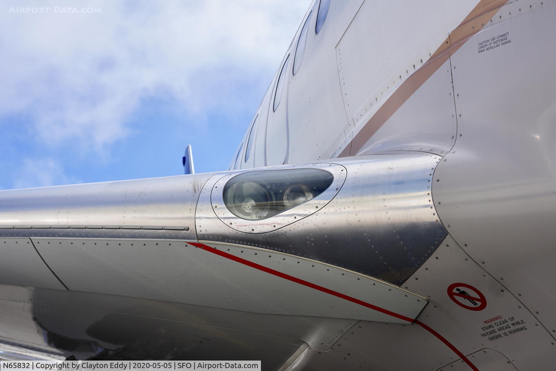 N65832, 2014 Boeing 737-924/ER C/N 44563, SFO 2020.