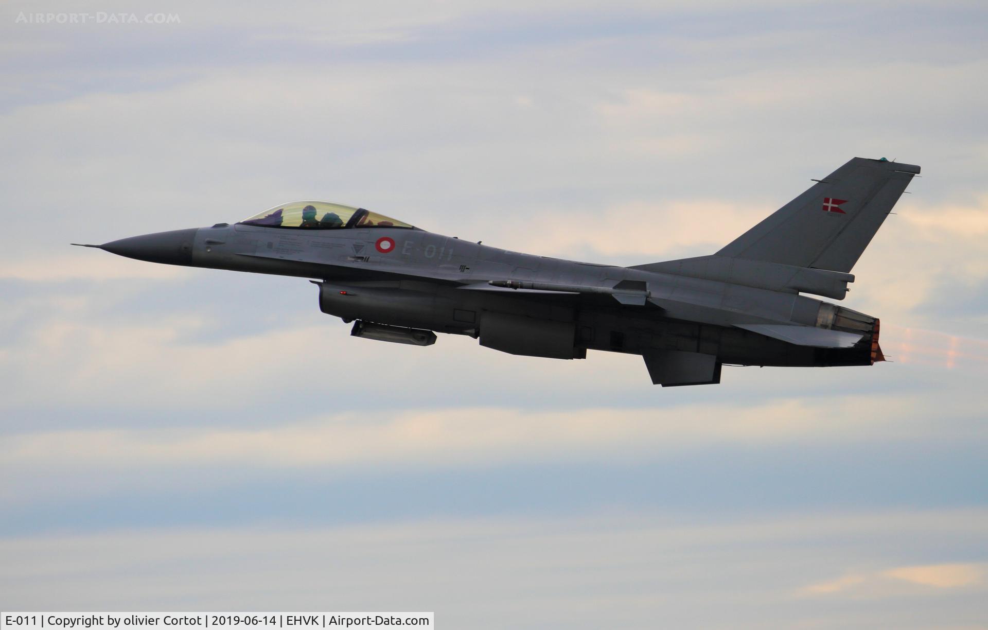 E-011, SABCA F-16A Fighting Falcon C/N 61-604, 2019 airshow