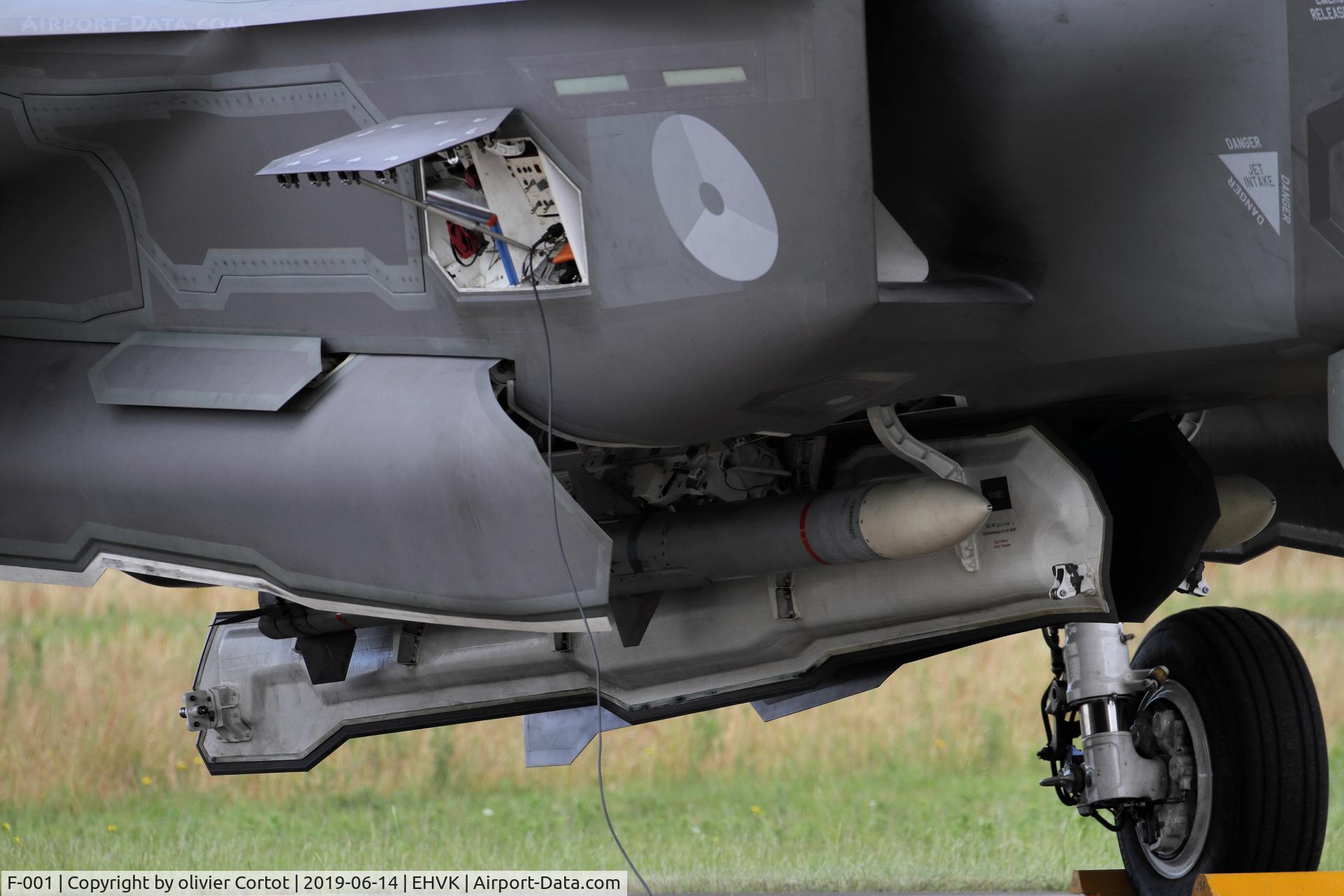F-001, 2012 Lockheed Martin F-35A Lightning II C/N AN-1, weapons bay and the AMRAAM