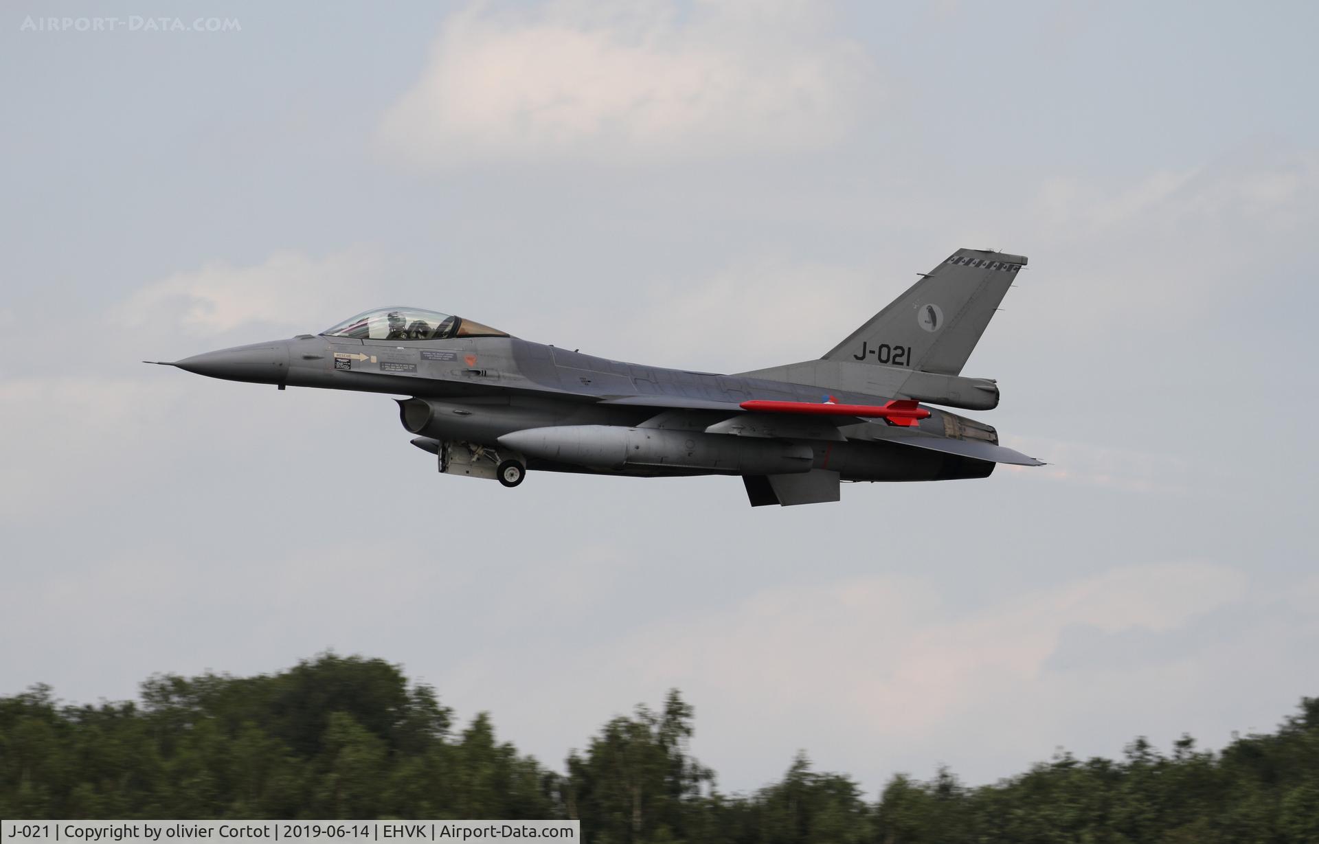J-021, 1989 Fokker F-16AM Fighting Falcon C/N 6D-177, 2019 airshow
