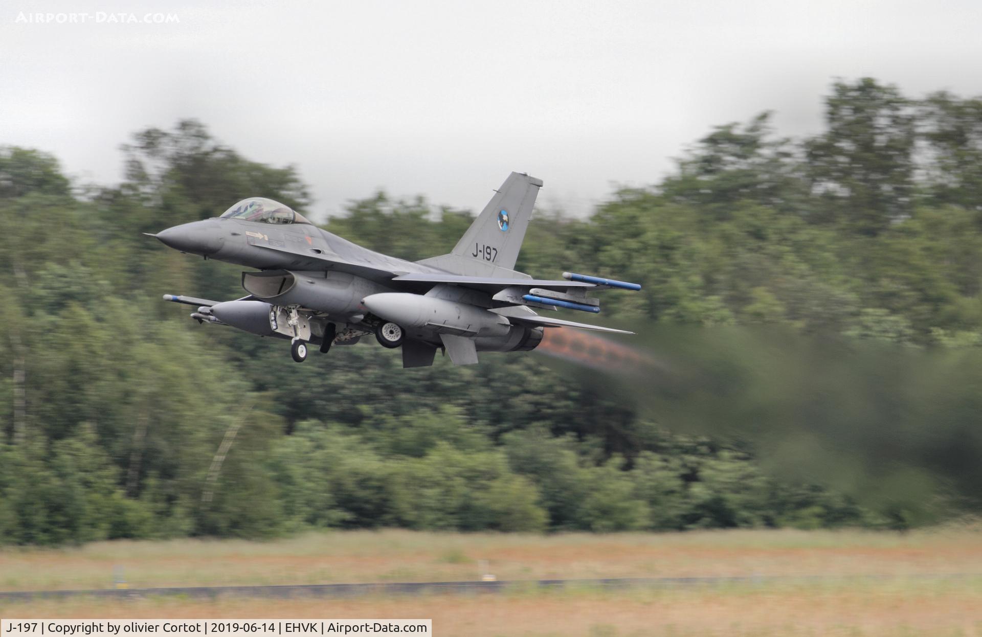 J-197, Fokker F-16AM Fighting Falcon C/N 6D-104, 2019 airshow