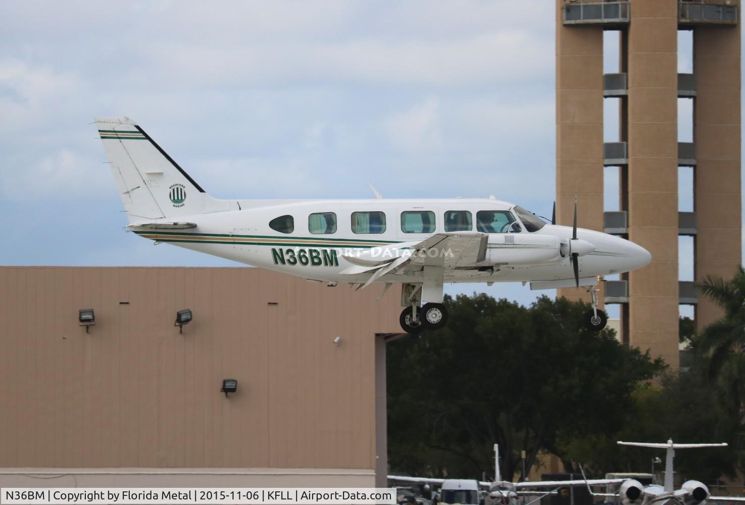 N36BM, 1982 Piper PA-31-350 Chieftain C/N 31-8252008, FLL 2015