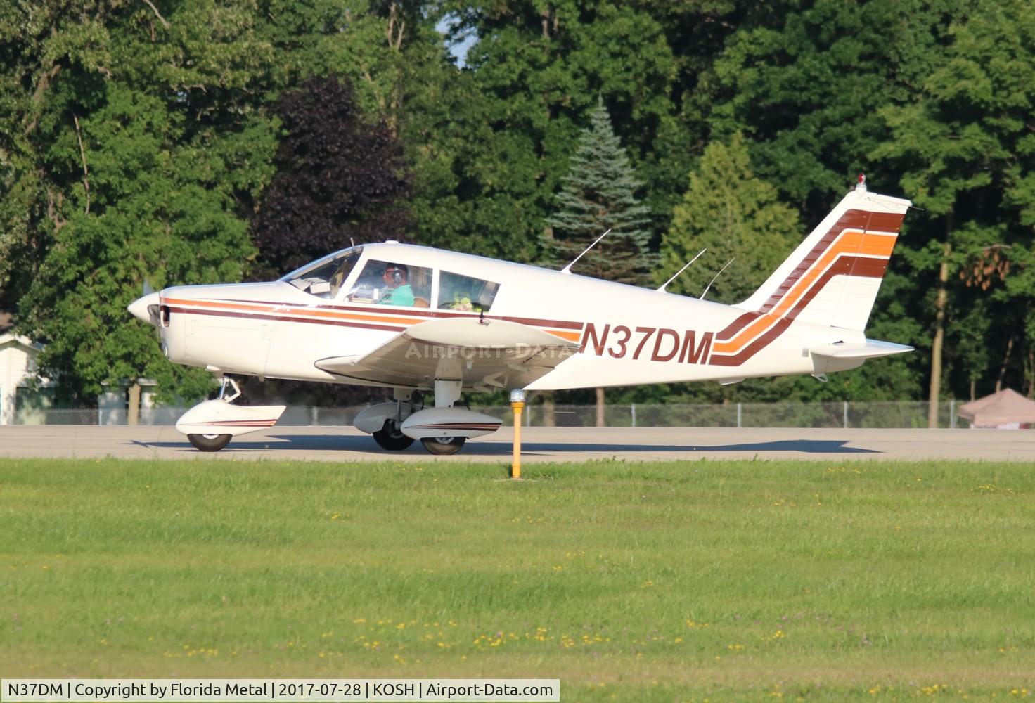 N37DM, 1968 Piper PA-28-140 Cherokee C/N 28-25245, Air Venture 2017