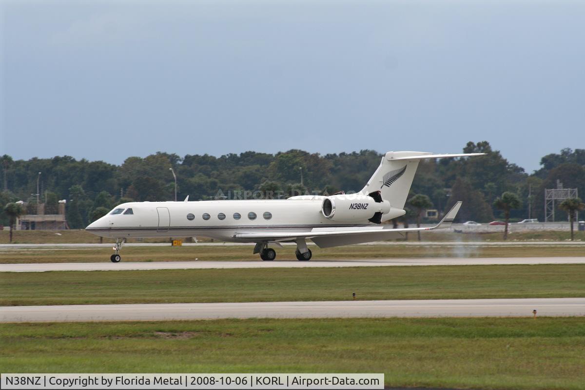 N38NZ, 1998 Gulfstream Aerospace GV C/N 554, NBAA 2008