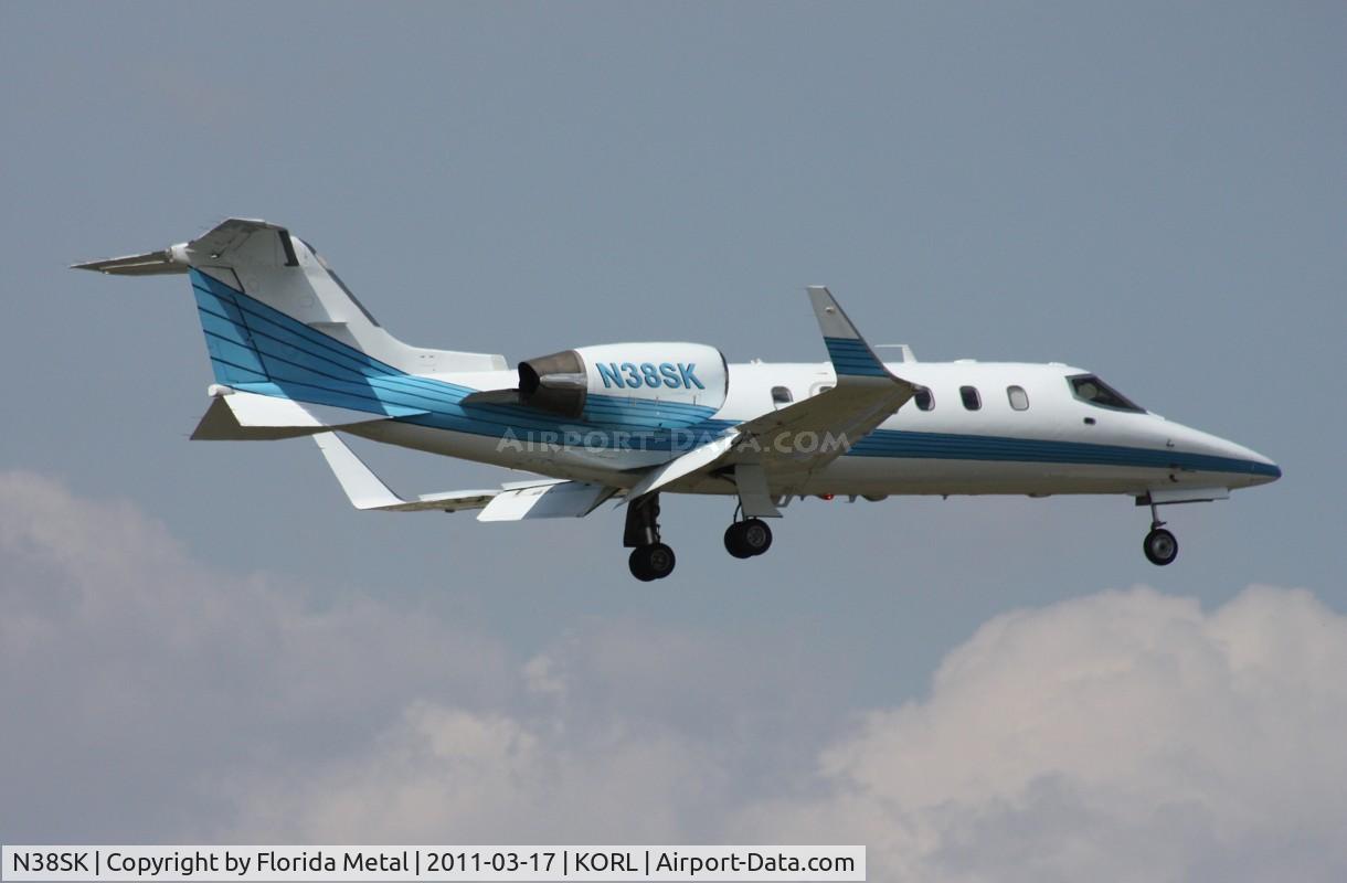 N38SK, 1992 Learjet 31A C/N 050, ORL 2011