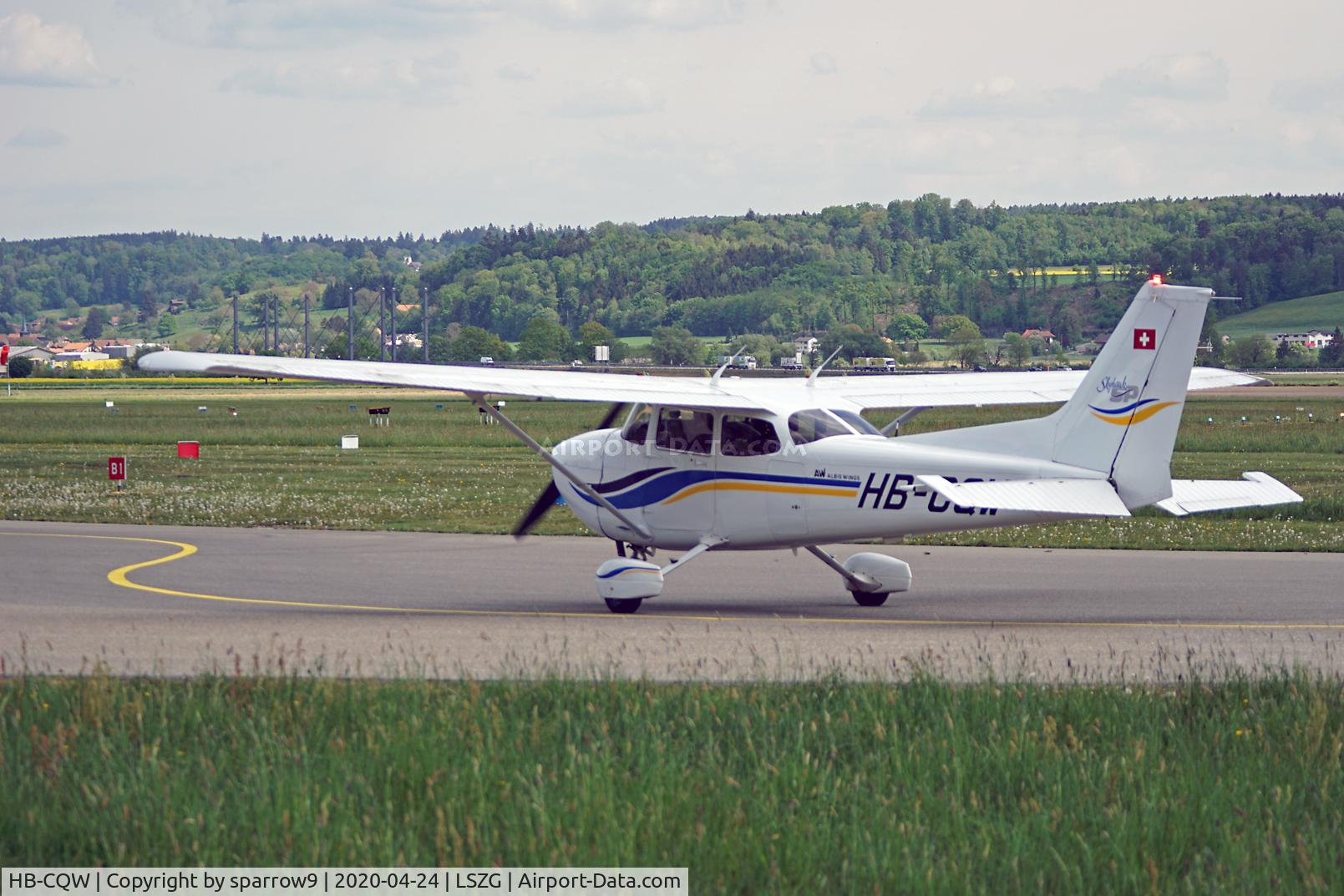 HB-CQW, 1999 Cessna 172S SP C/N 172S8288, Just landed at Grenchen.