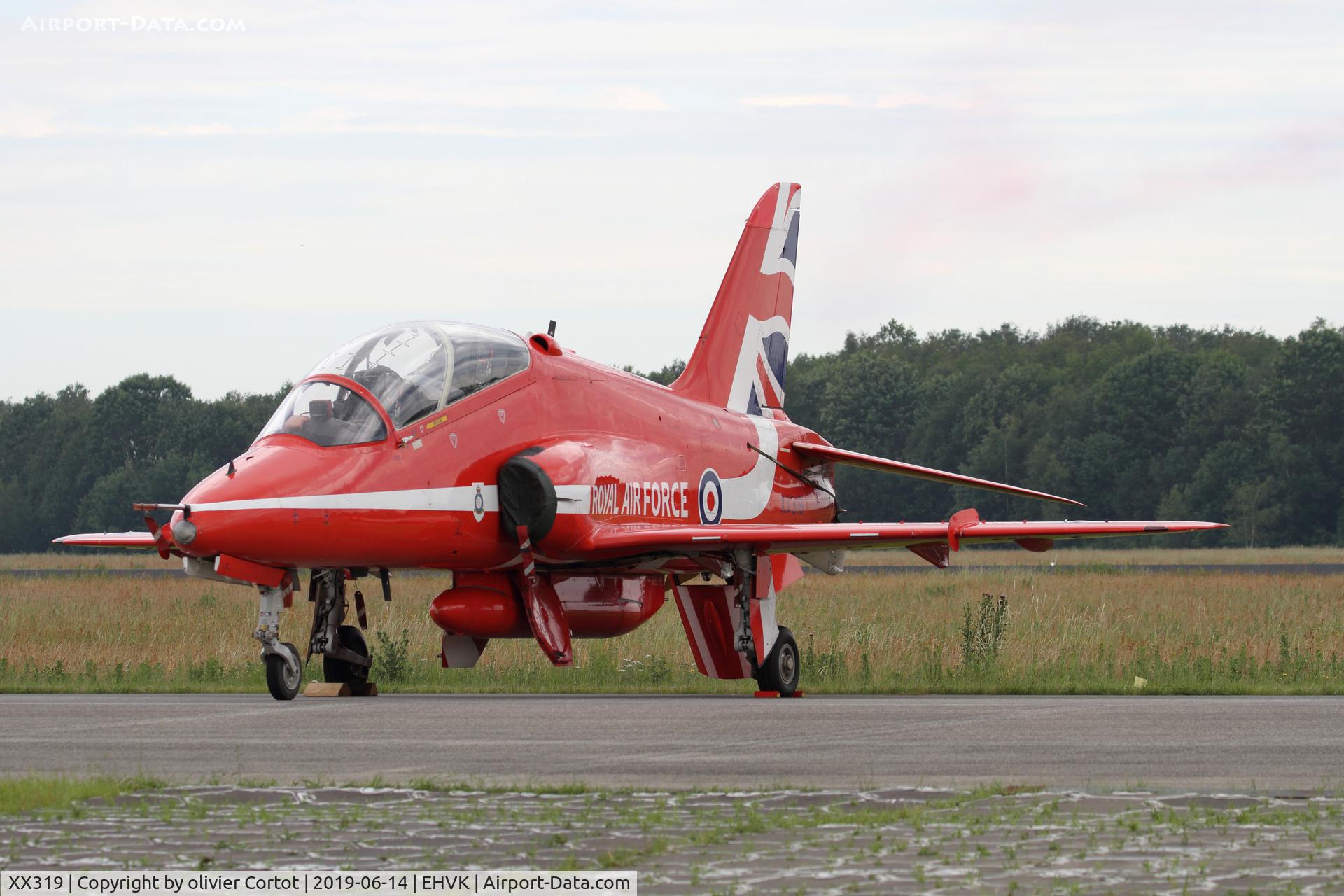 XX319, 1980 Hawker Siddeley Hawk T.1A C/N 162/312144, 2019 airshow