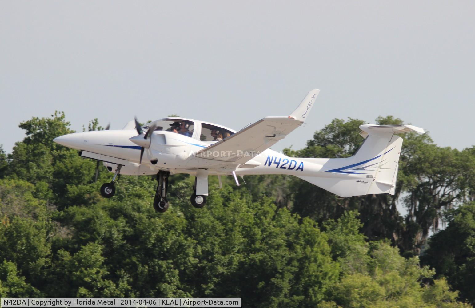 N42DA, 2013 Diamond DA-42NG Twin Star C/N 42.N117, Sun N Fun 2014