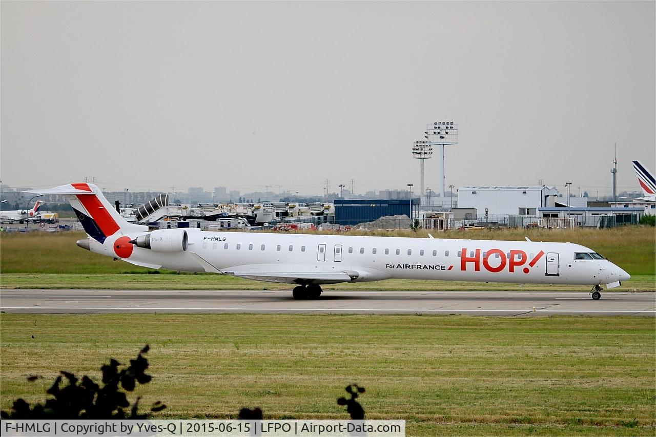 F-HMLG, 2011 Bombardier CRJ-1000EL NG (CL-600-2E25) C/N 19012, Bombardier CRJ-1000, Take off run rwy 08, Paris Orly Airport (LFPO-ORY)