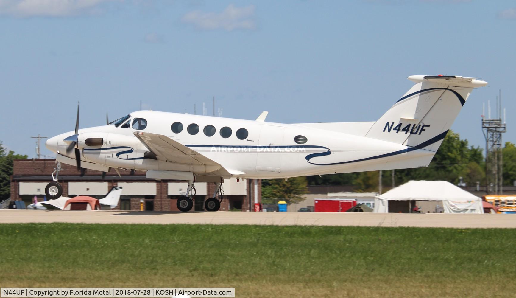 N44UF, 1975 Beech 200 King Air C/N BB-36, Air Venture 2018