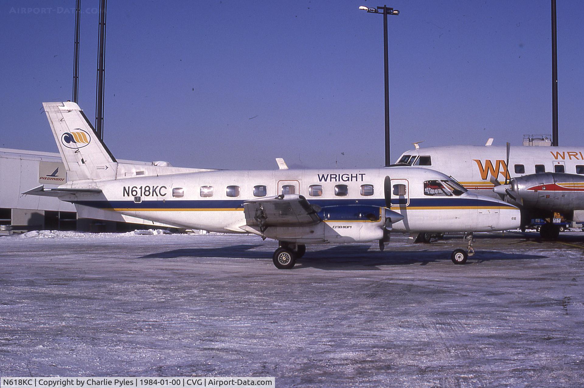 N618KC, Embraer EMB-110P1 Bandeirante C/N 110266, Wright Airlines with one of their Convair 600's