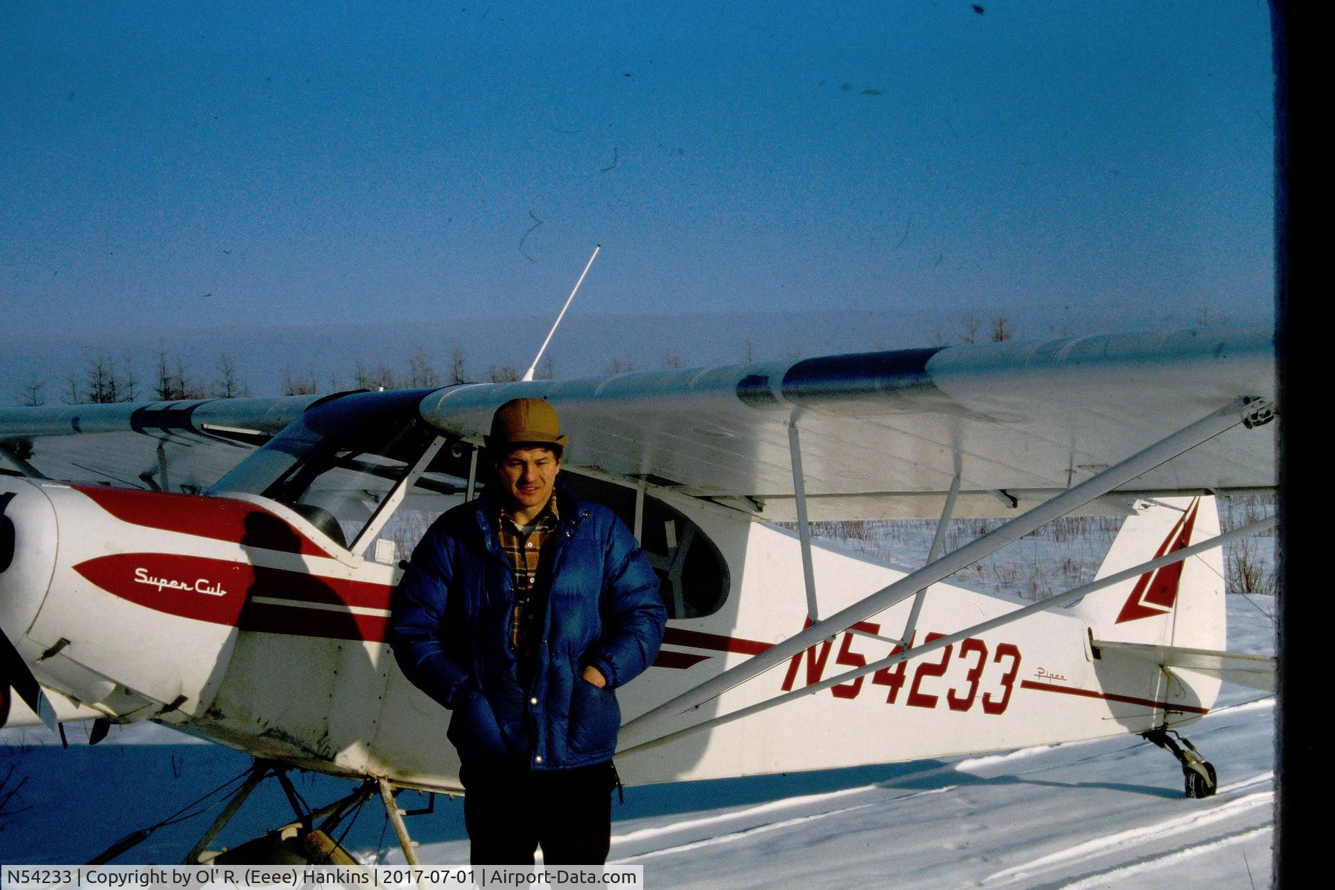 N54233, 1976 Piper PA-18-150 Super Cub C/N 18-7609047, Good old Ray Lund out with his plane.