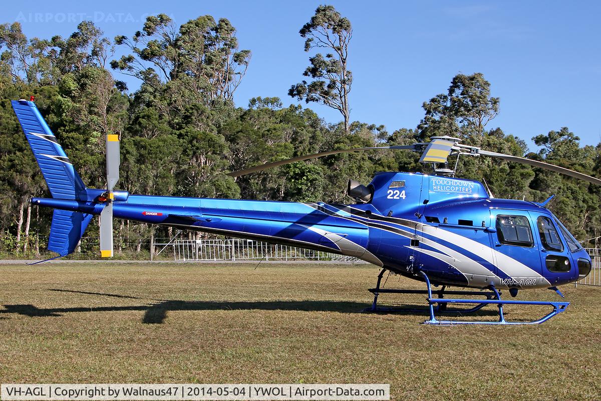 VH-AGL, 2006 Eurocopter AS-350B-2 Ecureuil Ecureuil C/N 4146, Stbd side view of Touchdown Helicopters Eurocopter AS 350B-2 Ecureuil VH-AGL Cn 4146 Code 224 at zero feet AGL (Above Ground Level) at Albion Park Airport YWOL near Wollongong NSW, on 04May2014. The occasion was the 2014 Wings Over Illawarra (WOI) Airshow