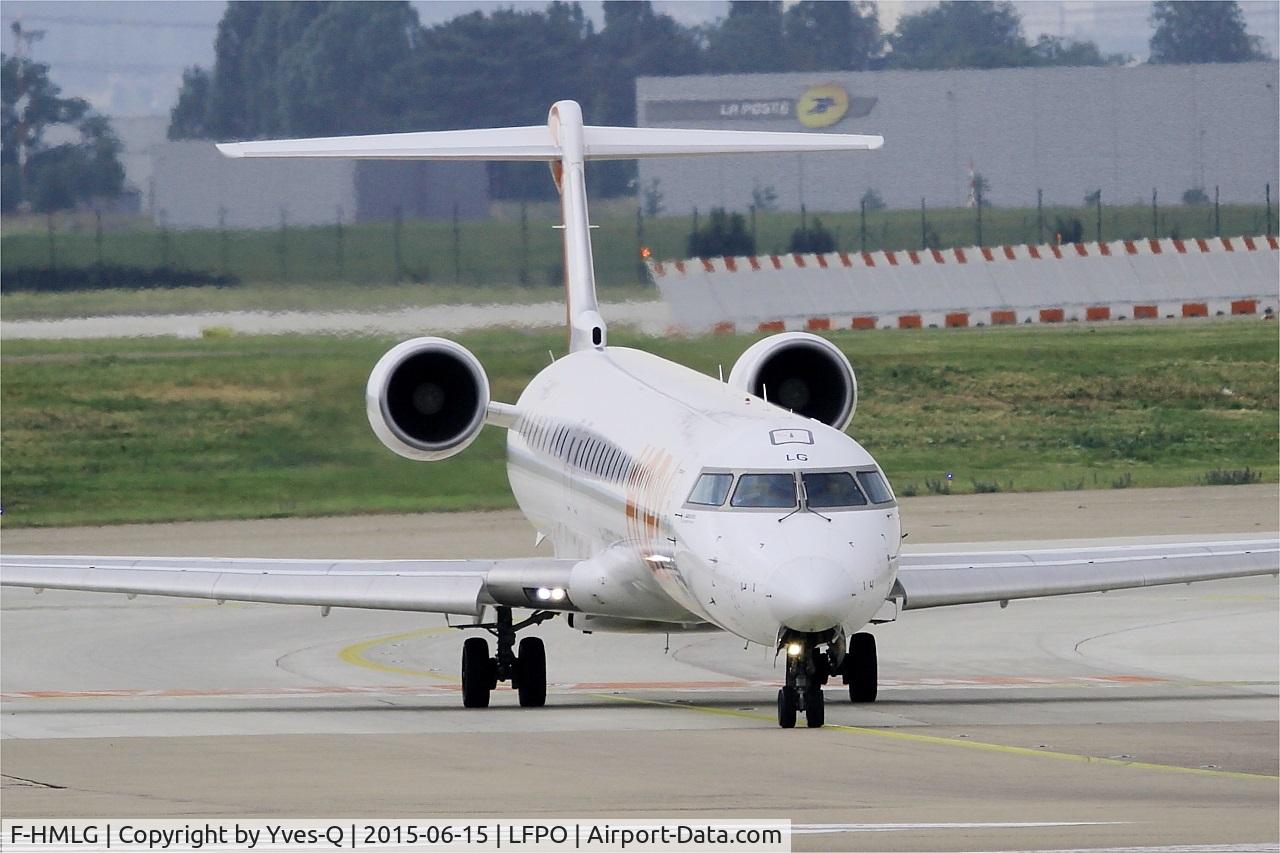 F-HMLG, 2011 Bombardier CRJ-1000EL NG (CL-600-2E25) C/N 19012, Bombardier CRJ-1000EL NG, Lining up rwy 08, Paris-Orly airport (LFPO-ORY)