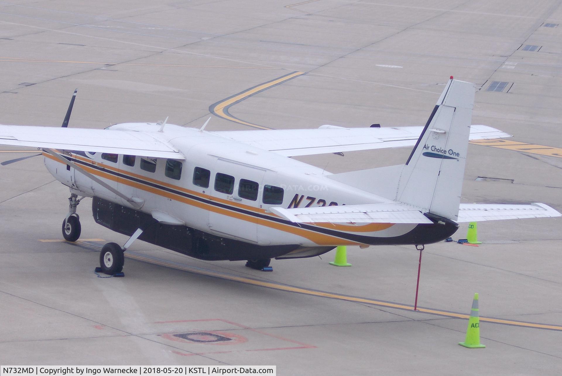 N732MD, 2004 Cessna 208B C/N 208B1083, Cessna 208B Grand Caravan of Air Choice One at St. Louis Lambert International Airport, St. Louis county MO