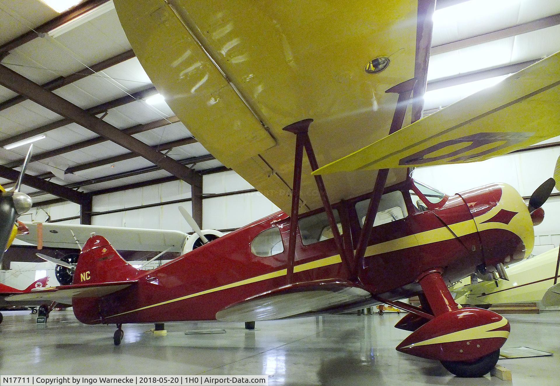 N17711, 1937 Waco ZGC-7 C/N 4555, Waco ZGC-7 engine at the Aircraft Restoration Museum at Creve Coeur airfield, Maryland Heights MO