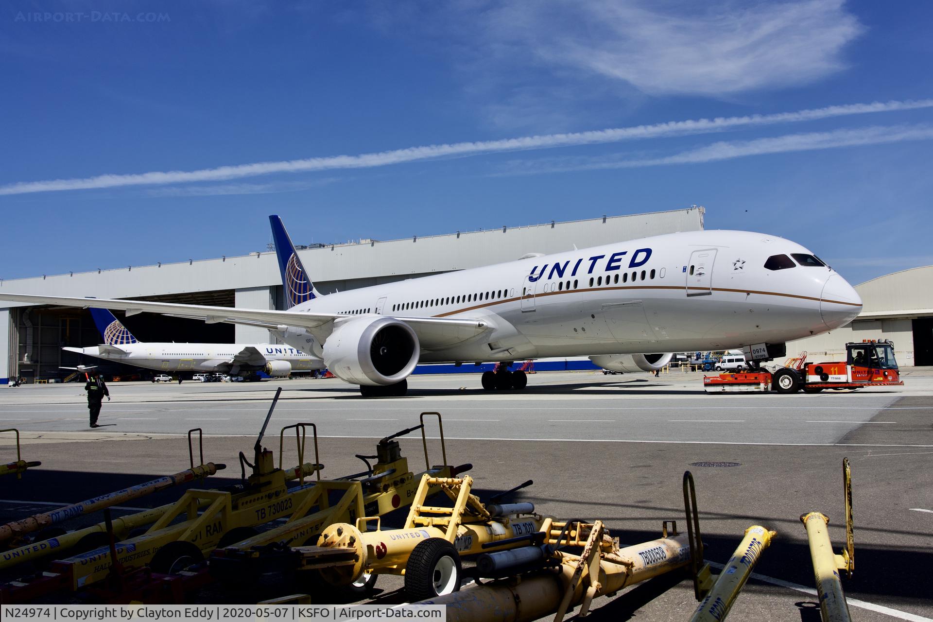 N24974, 2018 Boeing 787-9 Dreamliner Dreamliner C/N 40942, SFO 2020.