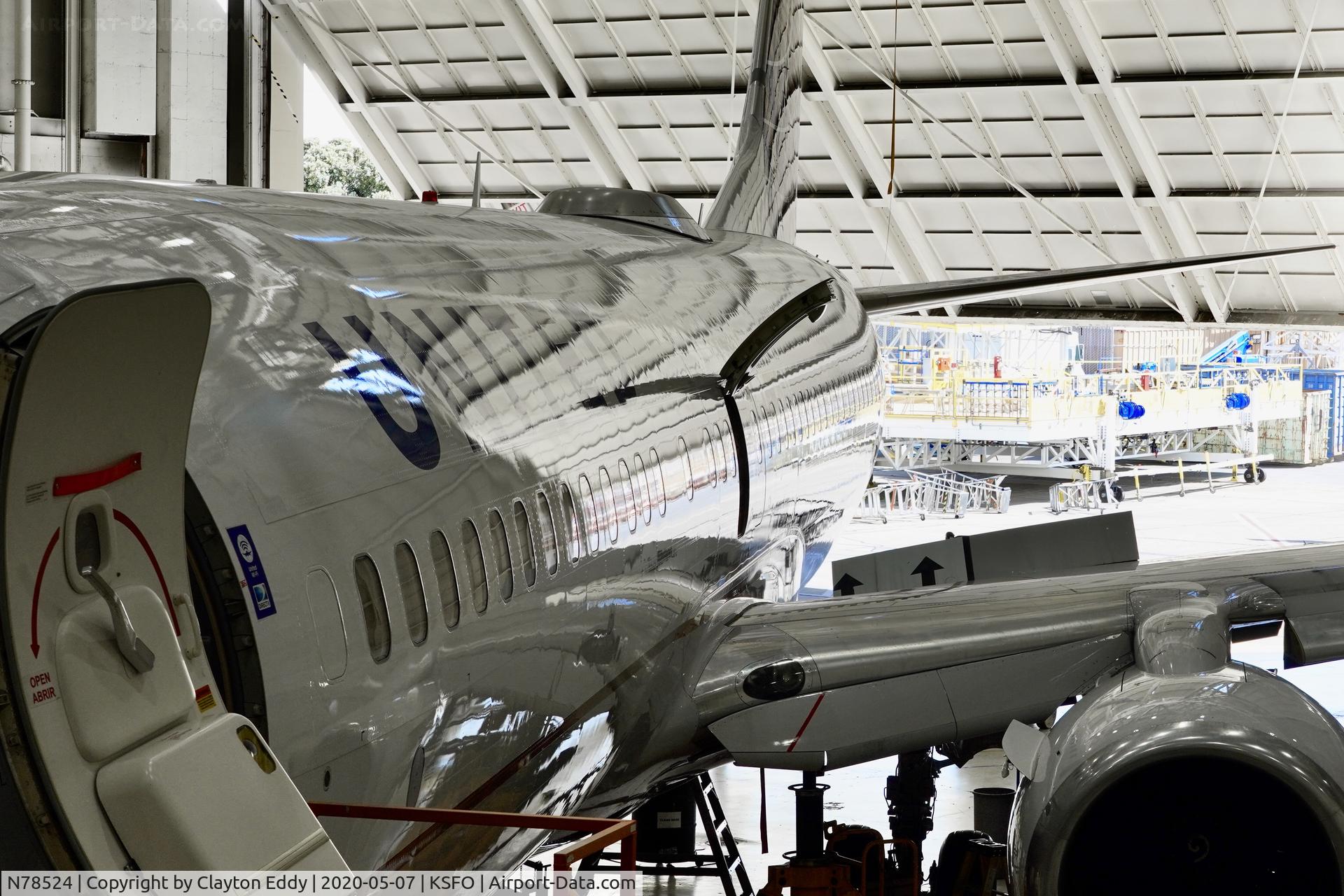 N78524, 2010 Boeing 737-824 C/N 31642, SFO 2020.