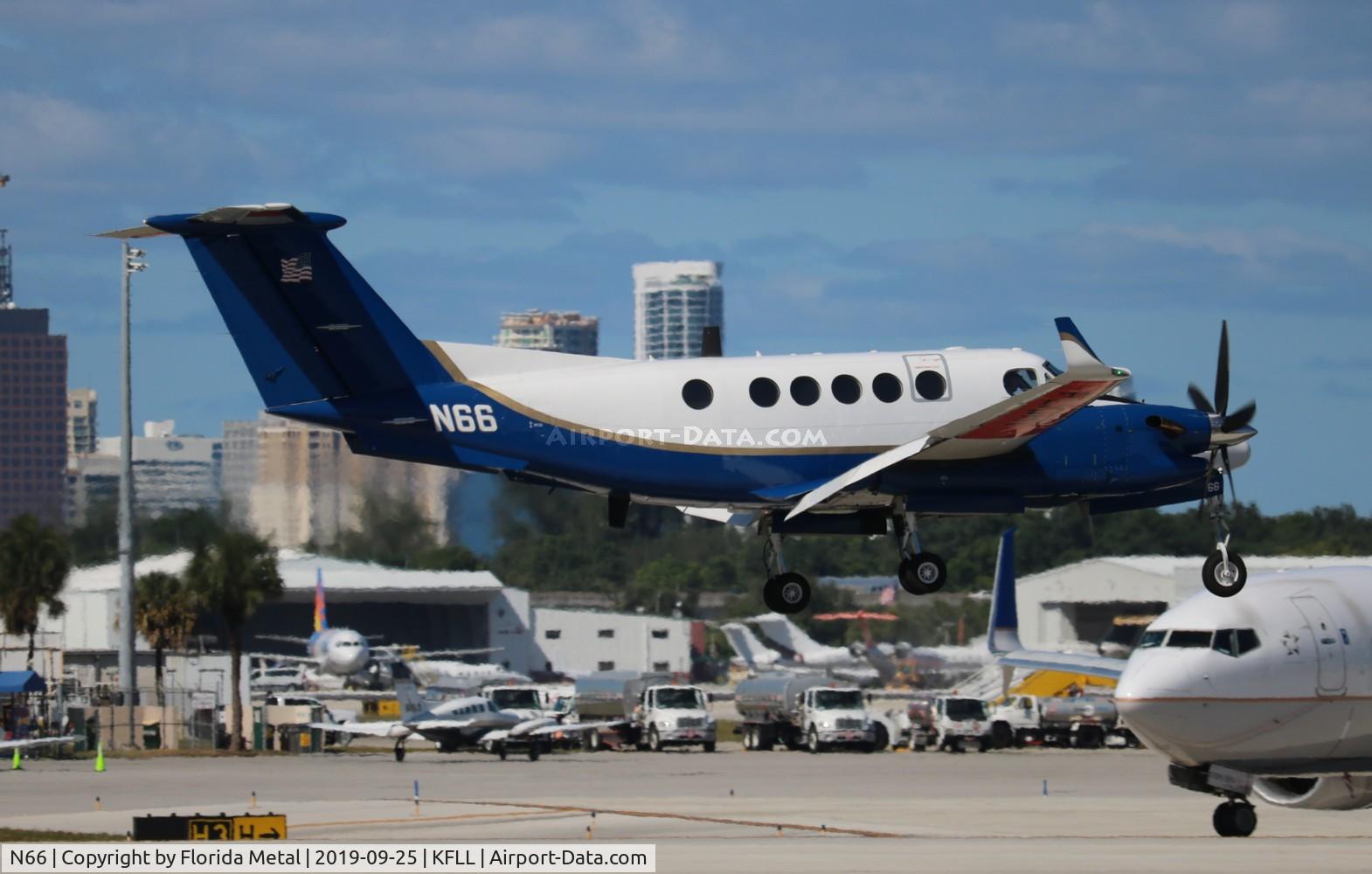N66, 1987 Beech 300 C/N FF-1, FLL 2019