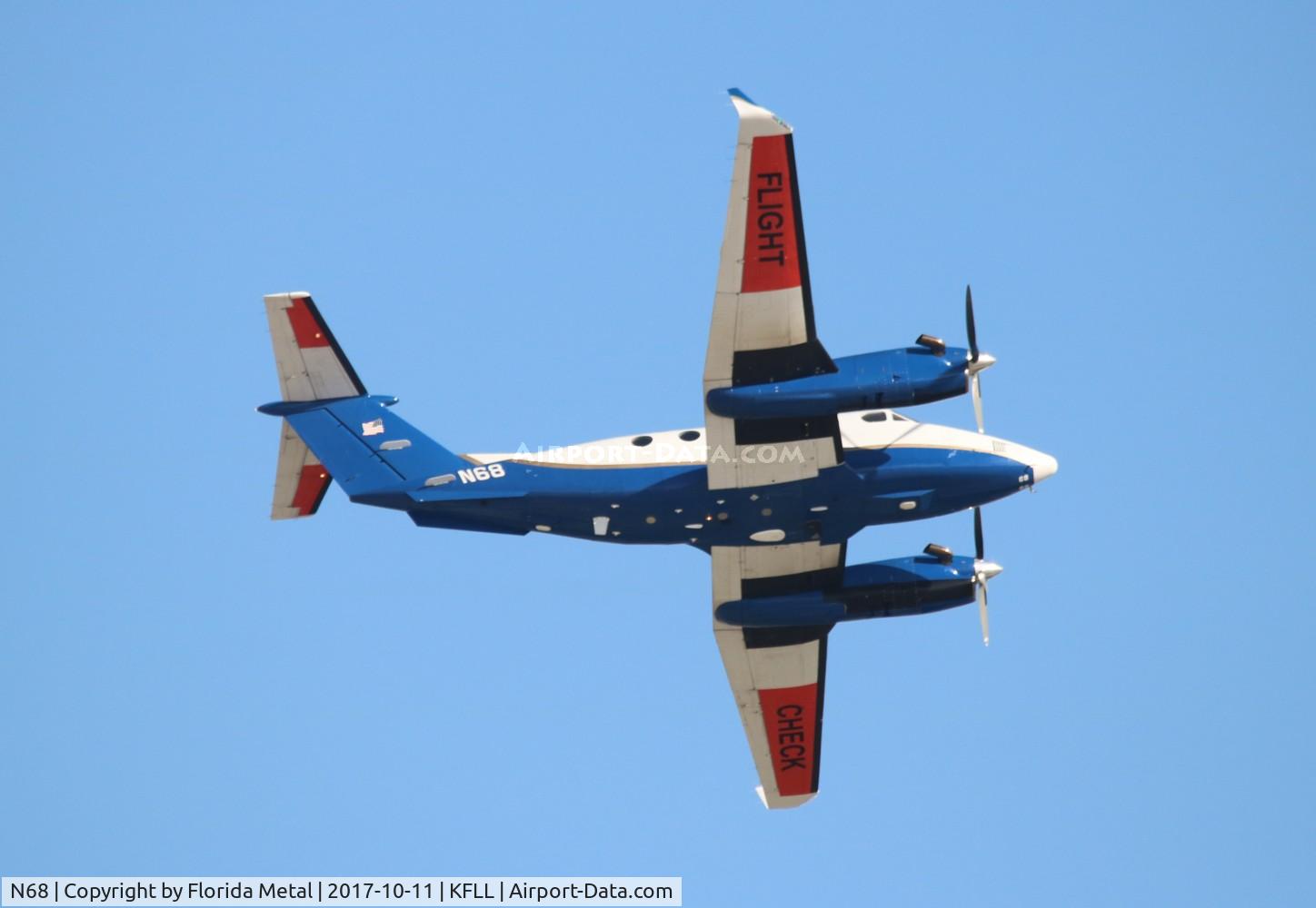 N68, 1988 Beech 300 C/N FF-3, FLL 2017