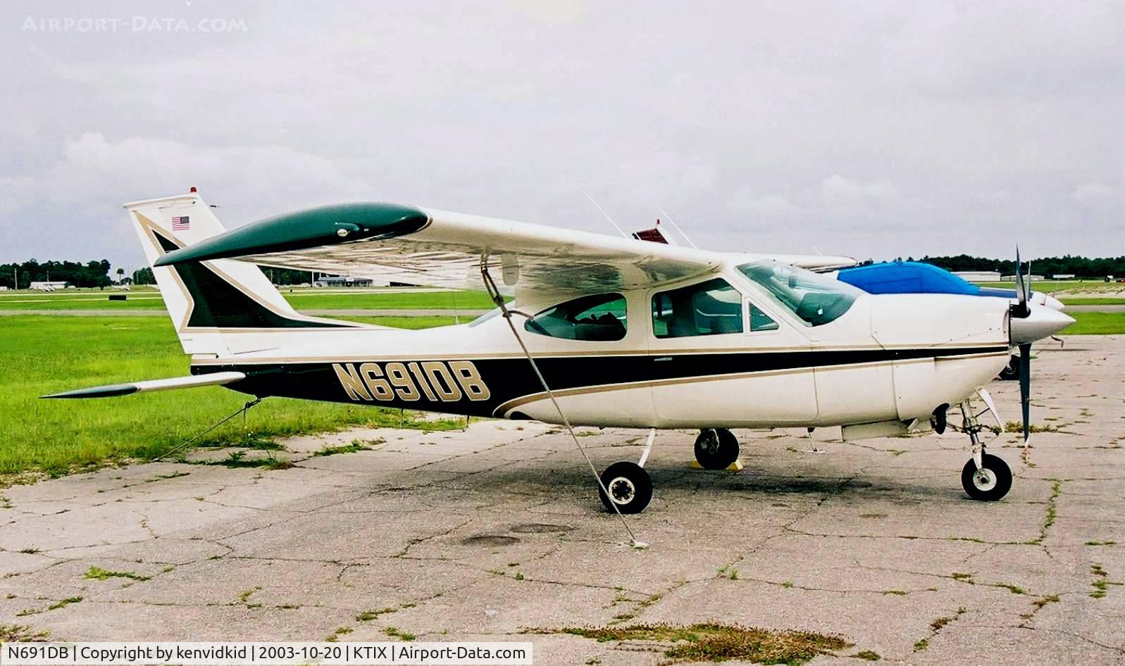 N691DB, Cessna 177RG Cardinal C/N 177RG1314, At Titusville Airport.