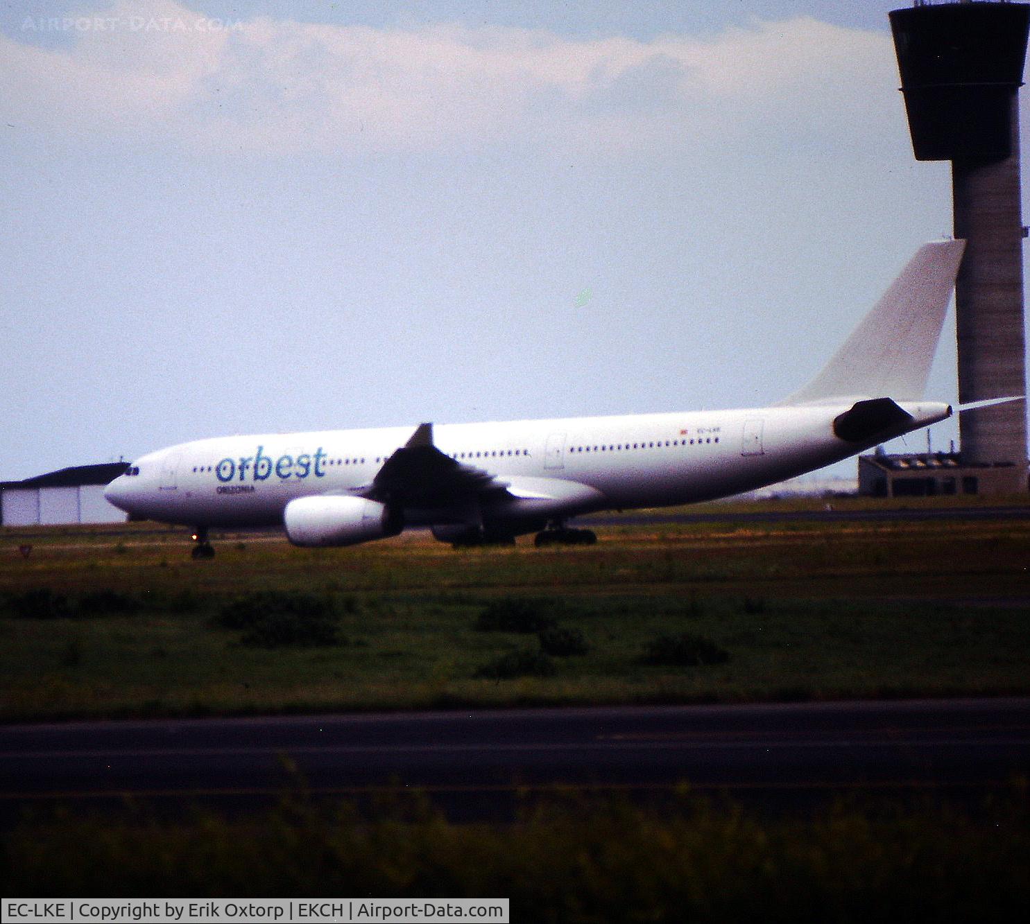 EC-LKE, 2002 Airbus A330-243 C/N 461, EC-LKE in CPH JUL12
Scanned slide