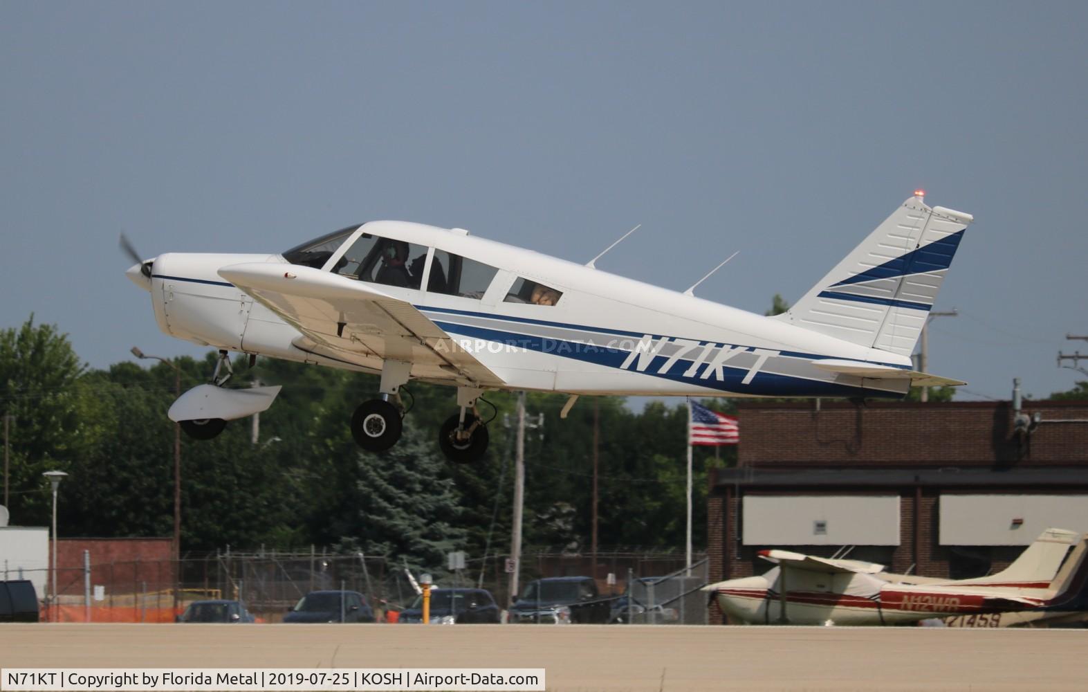 N71KT, 1965 Piper PA-28-140 C/N 28-21258, Air Venture 2019