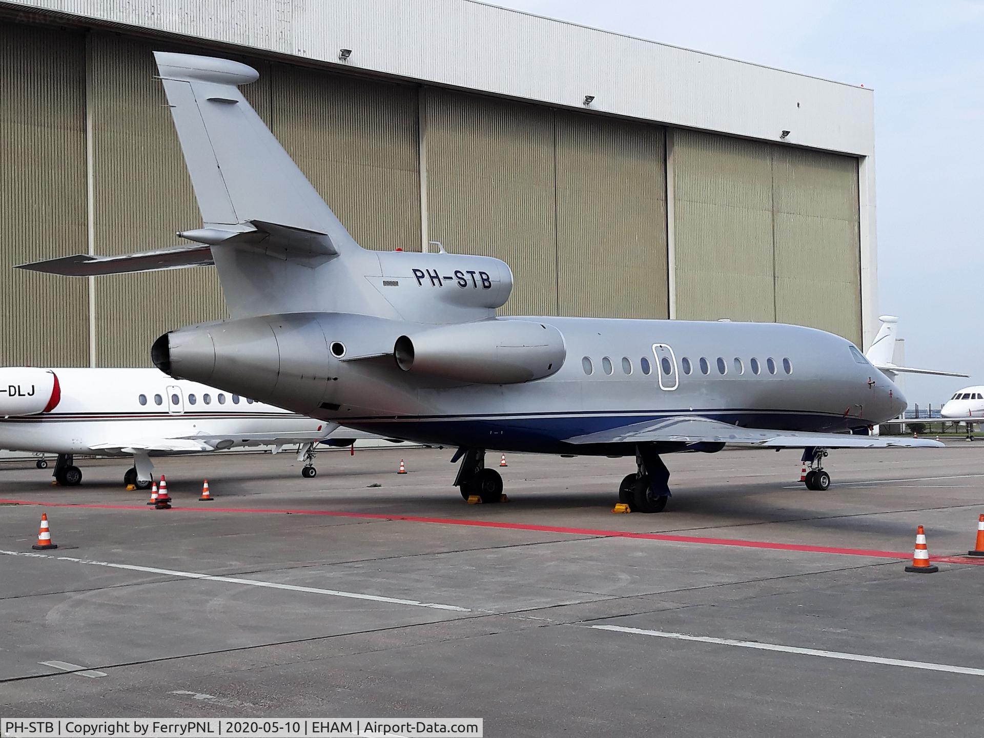PH-STB, 2001 Dassault Falcon 900C C/N 194, Exxaero DA900