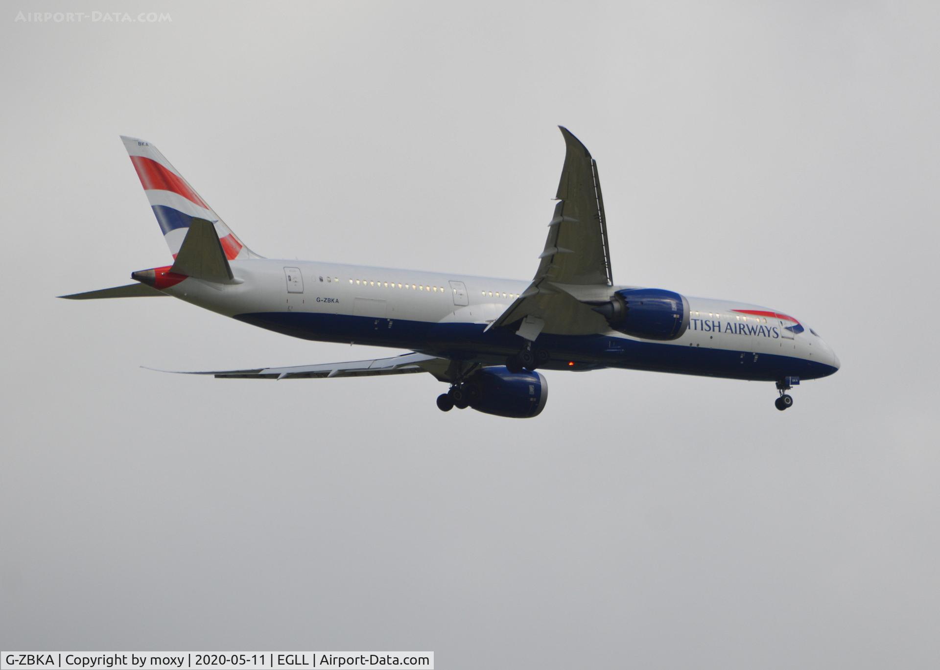 G-ZBKA, 2015 Boeing 787-9 Dreamliner C/N 38616, Boeing 787-9 Dreamliner on finals to London Heathrow.
