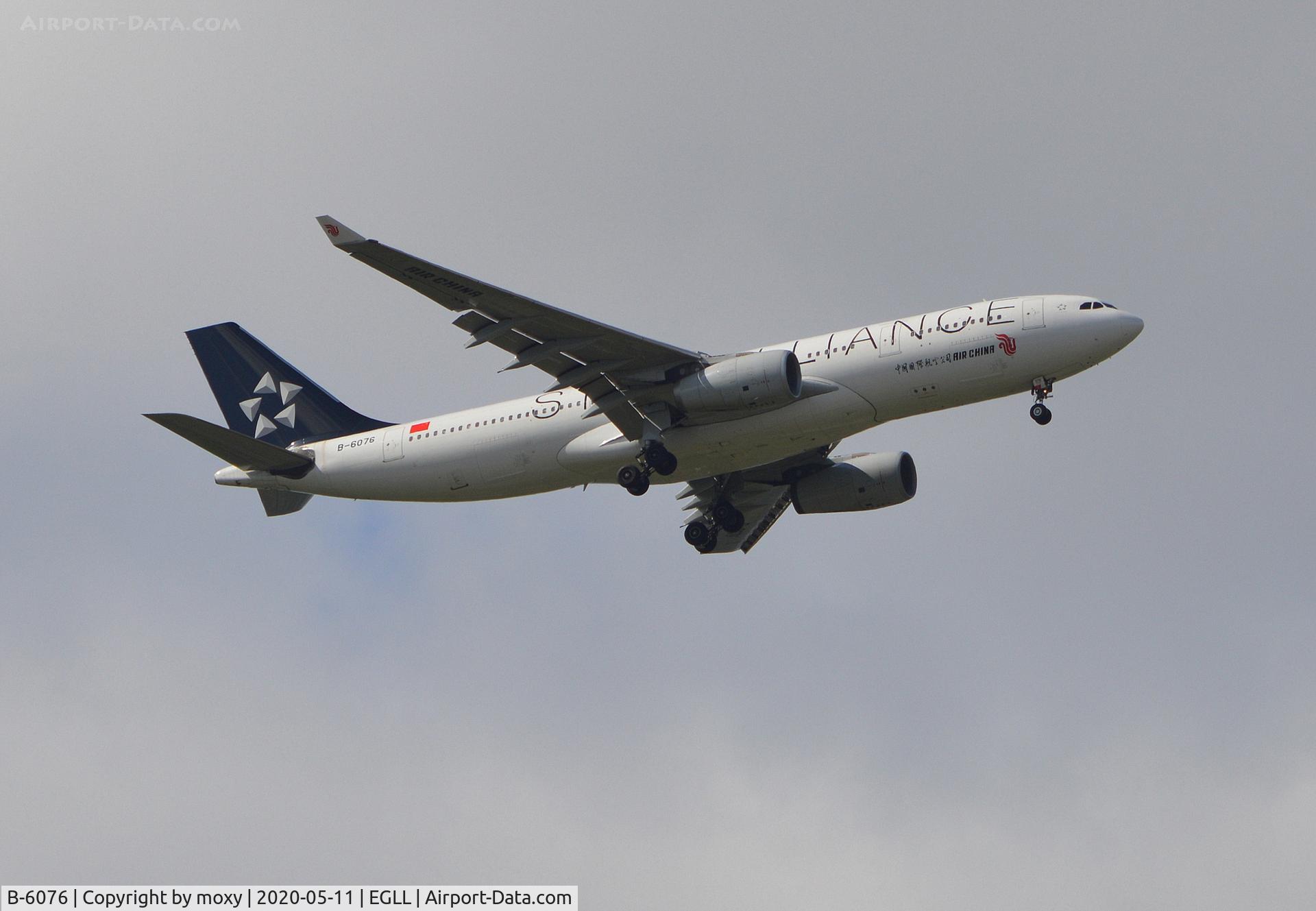 B-6076, 2006 Airbus A330-243 C/N 797, Airbus A330-243 on finals to London Heathrow.