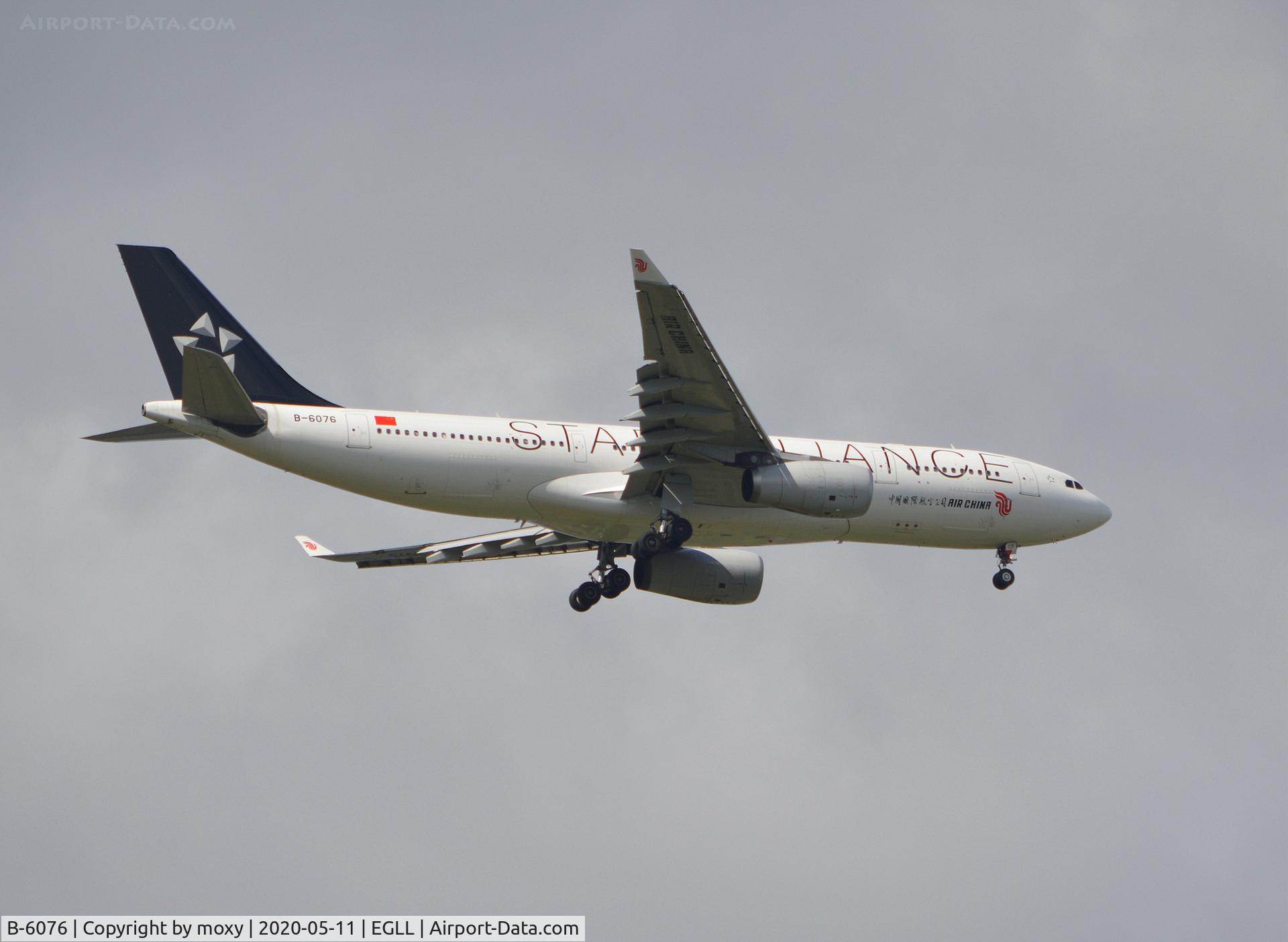 B-6076, 2006 Airbus A330-243 C/N 797, Airbus A330-243 on finals to London Heathrow.