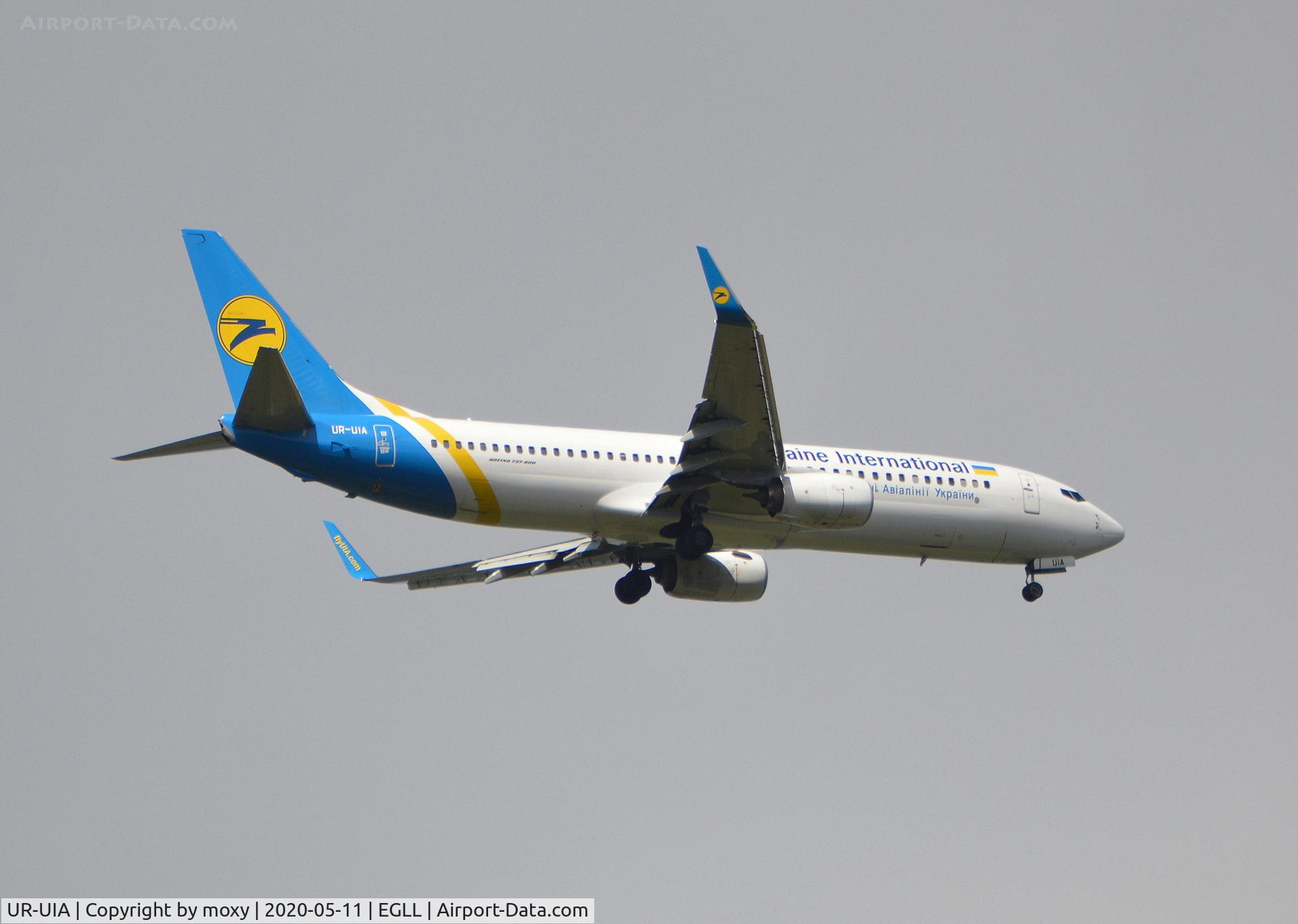 UR-UIA, 2017 Boeing 737-8KV C/N 38121, Boeing 737-8KV on finals to London Heathrow.