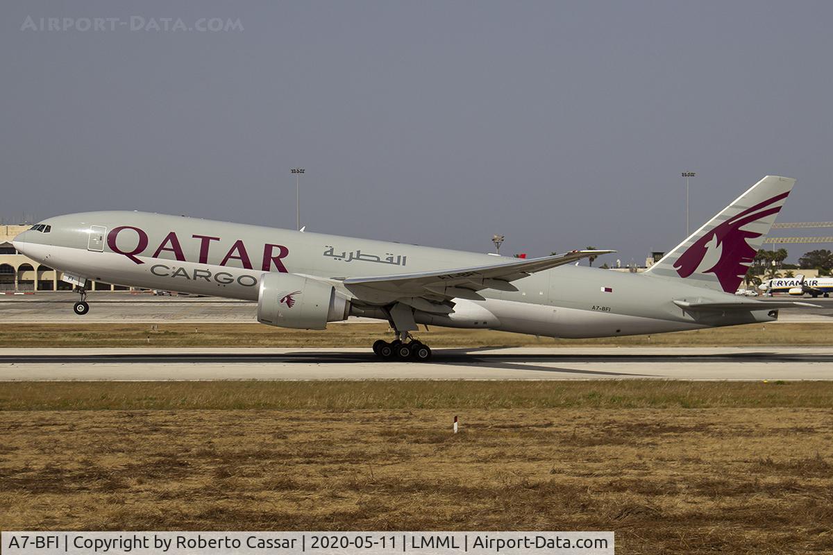 A7-BFI, 2016 Boeing 777-FDZ C/N 62083, Runway 31